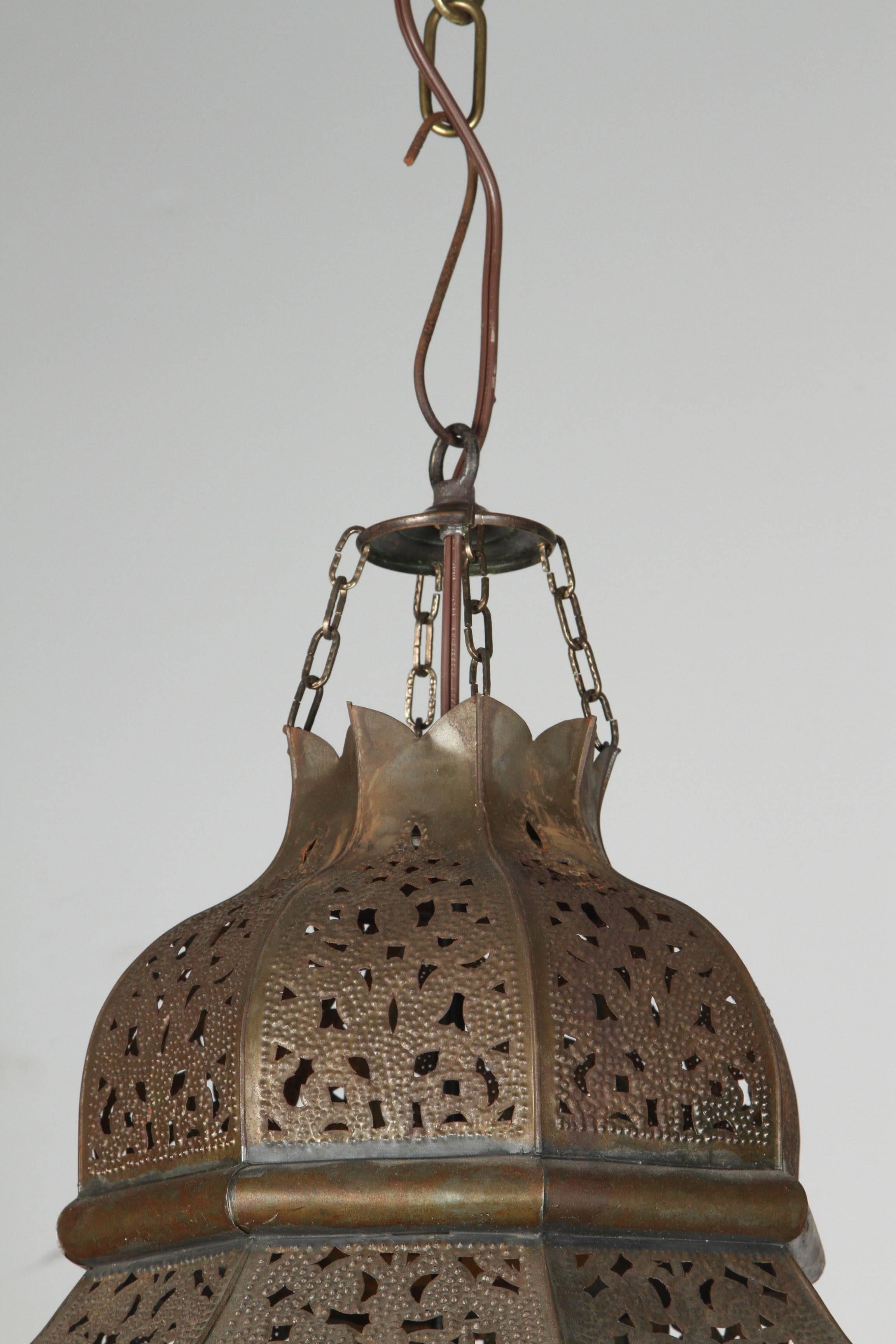 moroccan lanterns hanging