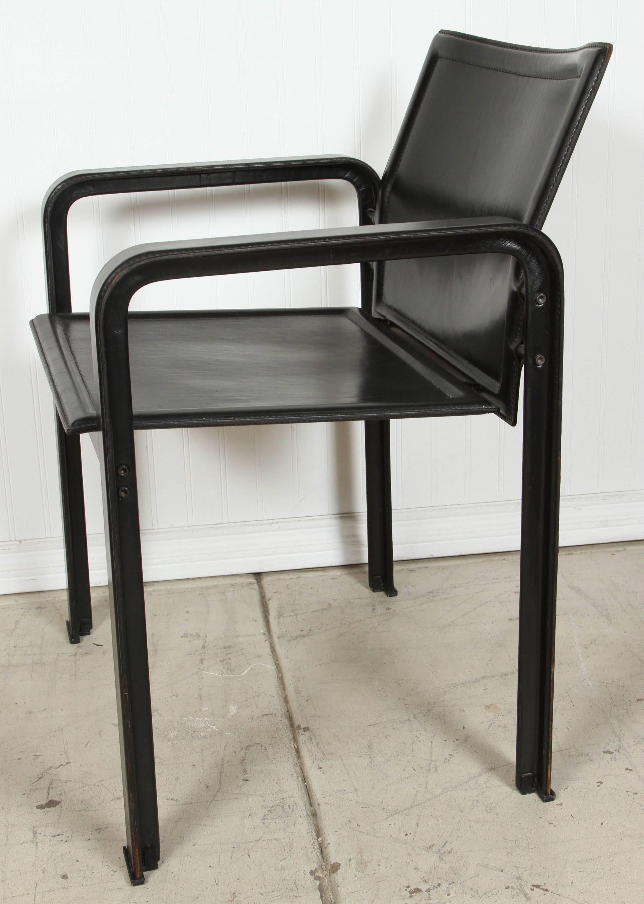 Set of Dining Chairs by Mateo Grassi In Excellent Condition For Sale In Los Angeles, CA