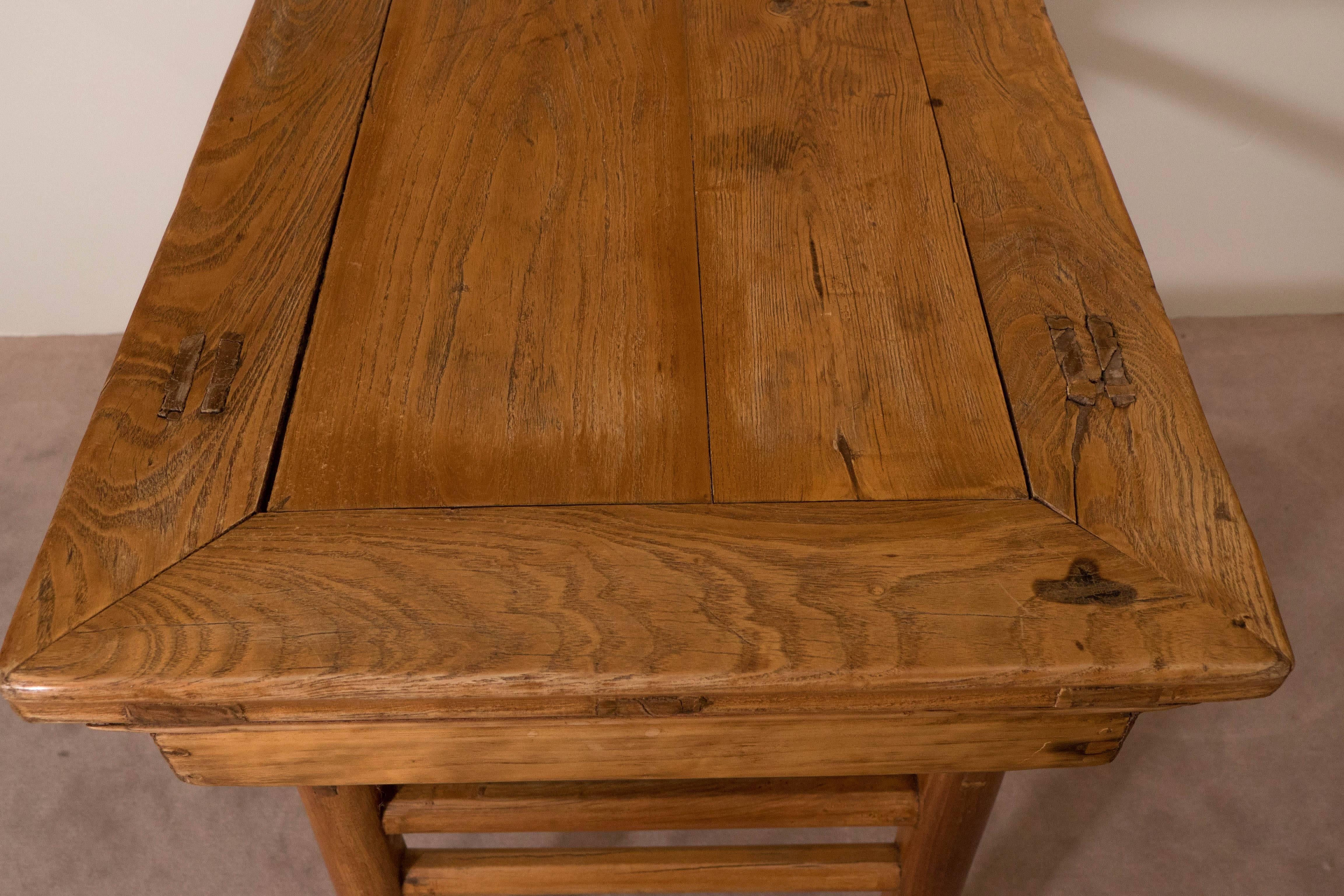Late 19th/Early 20th Century Chinese Altar Table In Good Condition In New York, NY