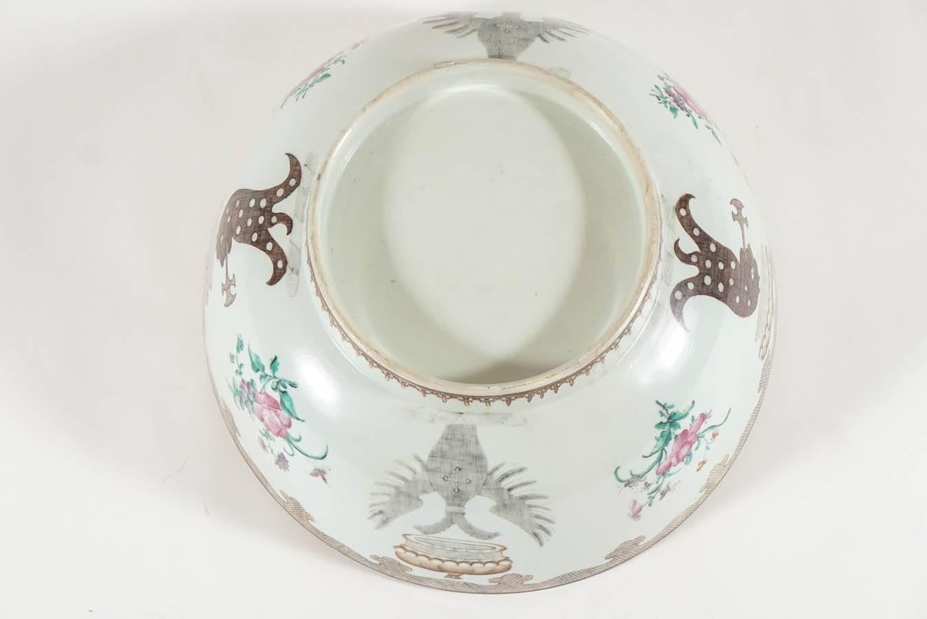 The Pleydell-Bouverie Family Punch Bowl, Chinese Export, circa 1750 4