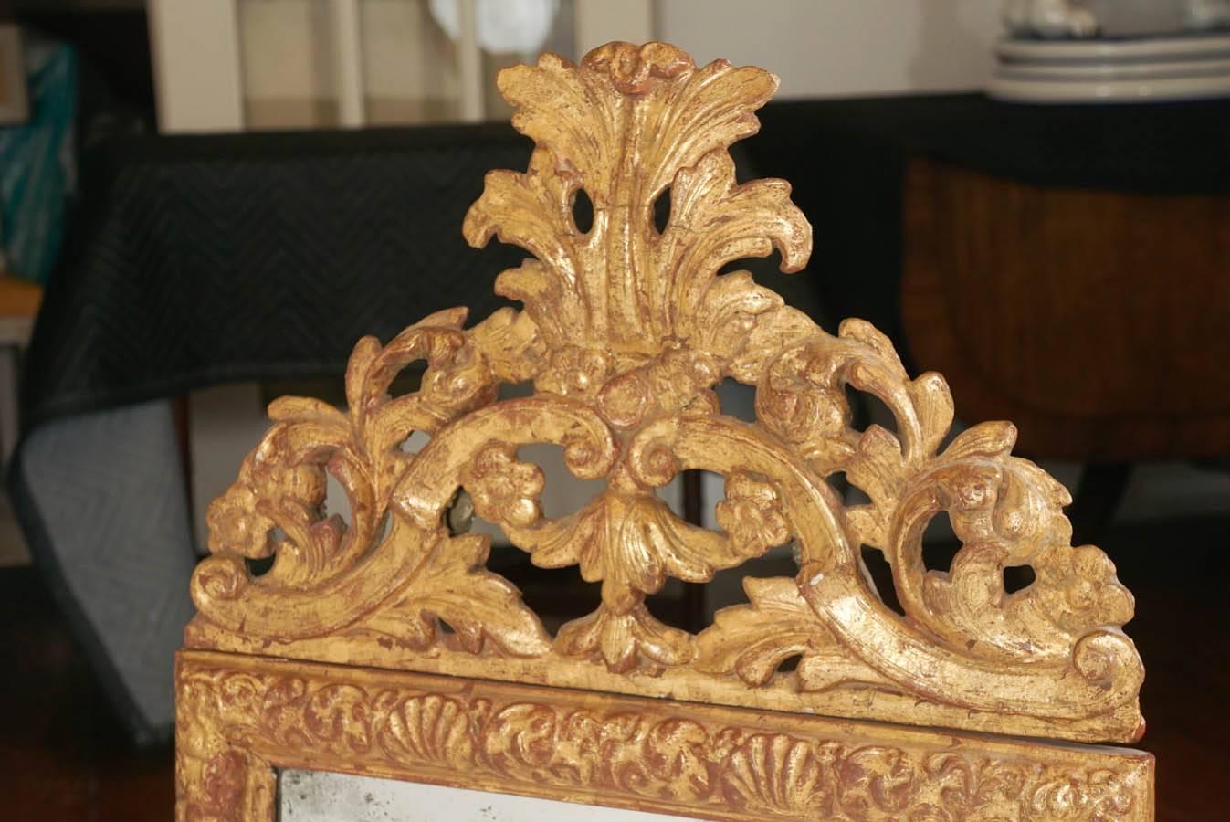 Danish Baroque Carved Giltwood Mirror with Original Plate, Denmark, circa 1700 For Sale