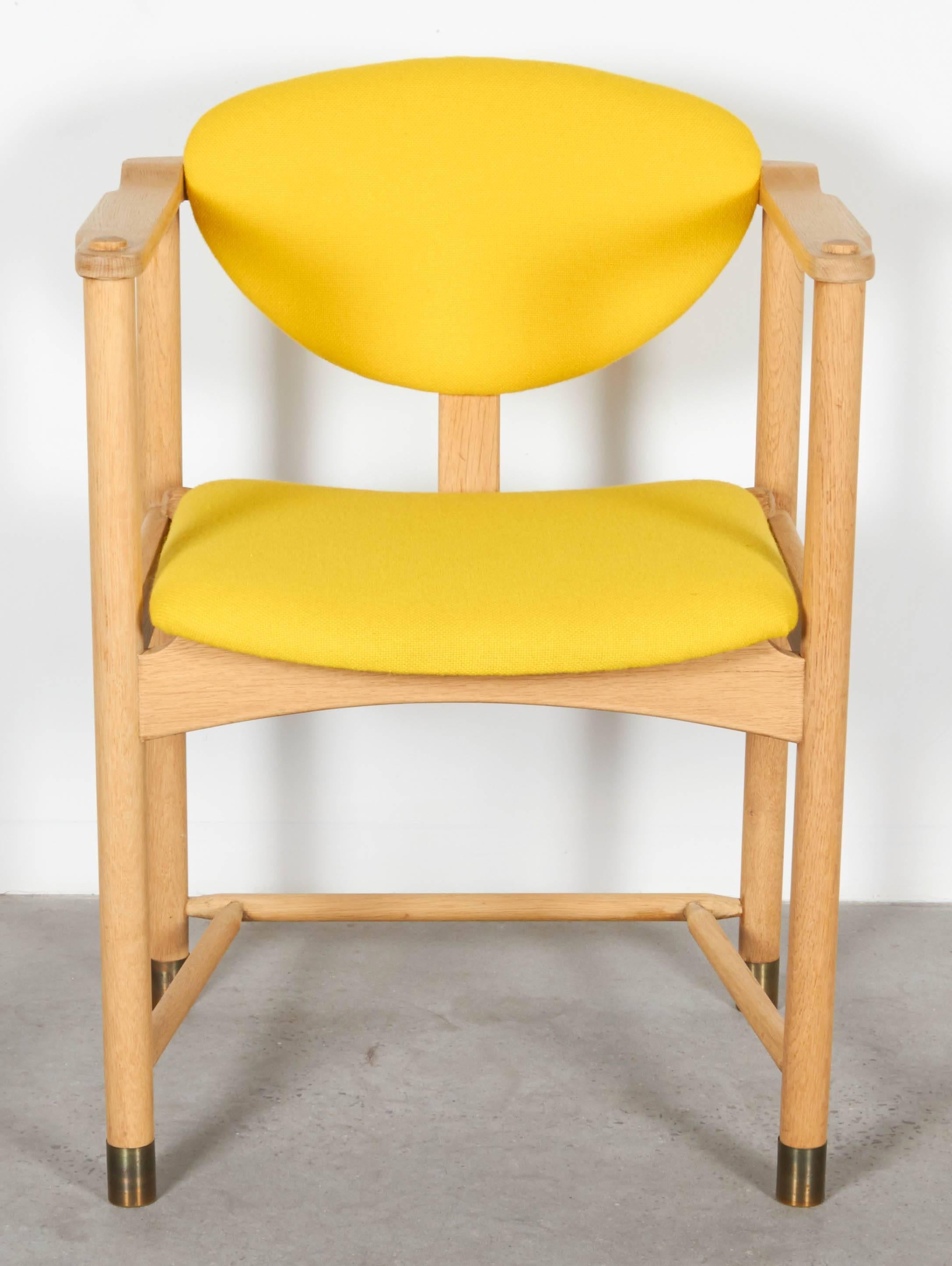 Vintage 1950s Yellow Dining Chairs by Bjorn Engo

Wonderful large set of eight oak dining chairs by the Norwegian artist Bjorn Engo. Perfectly cleaned frames and recent yellow upholstery. Sturdy, rustic, rare and compelling. Ready for pick up,