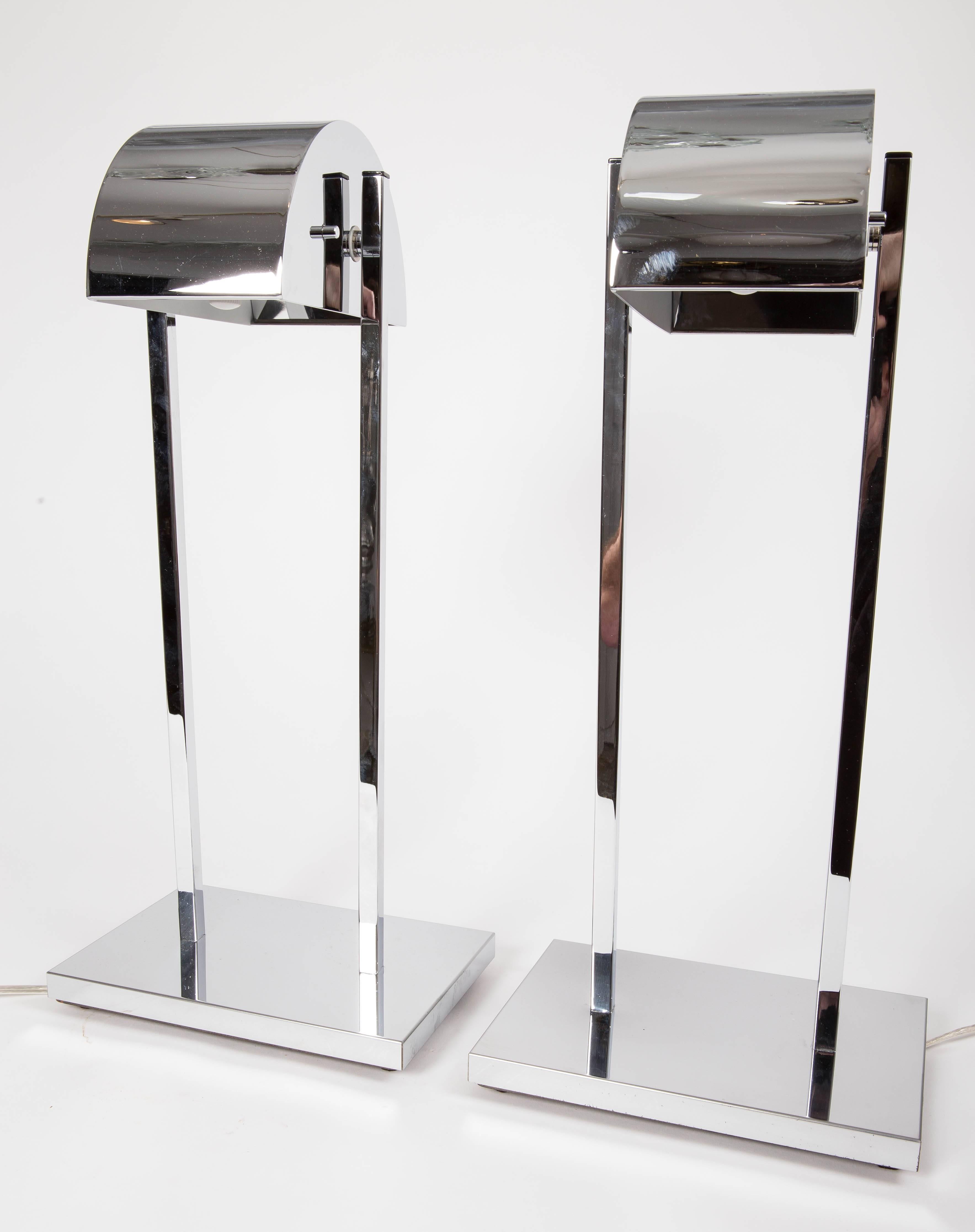 Mid-Century Modern Pair of Chrome Table Lamps with Rotating Canopy and Dimmer by Kovacs For Sale