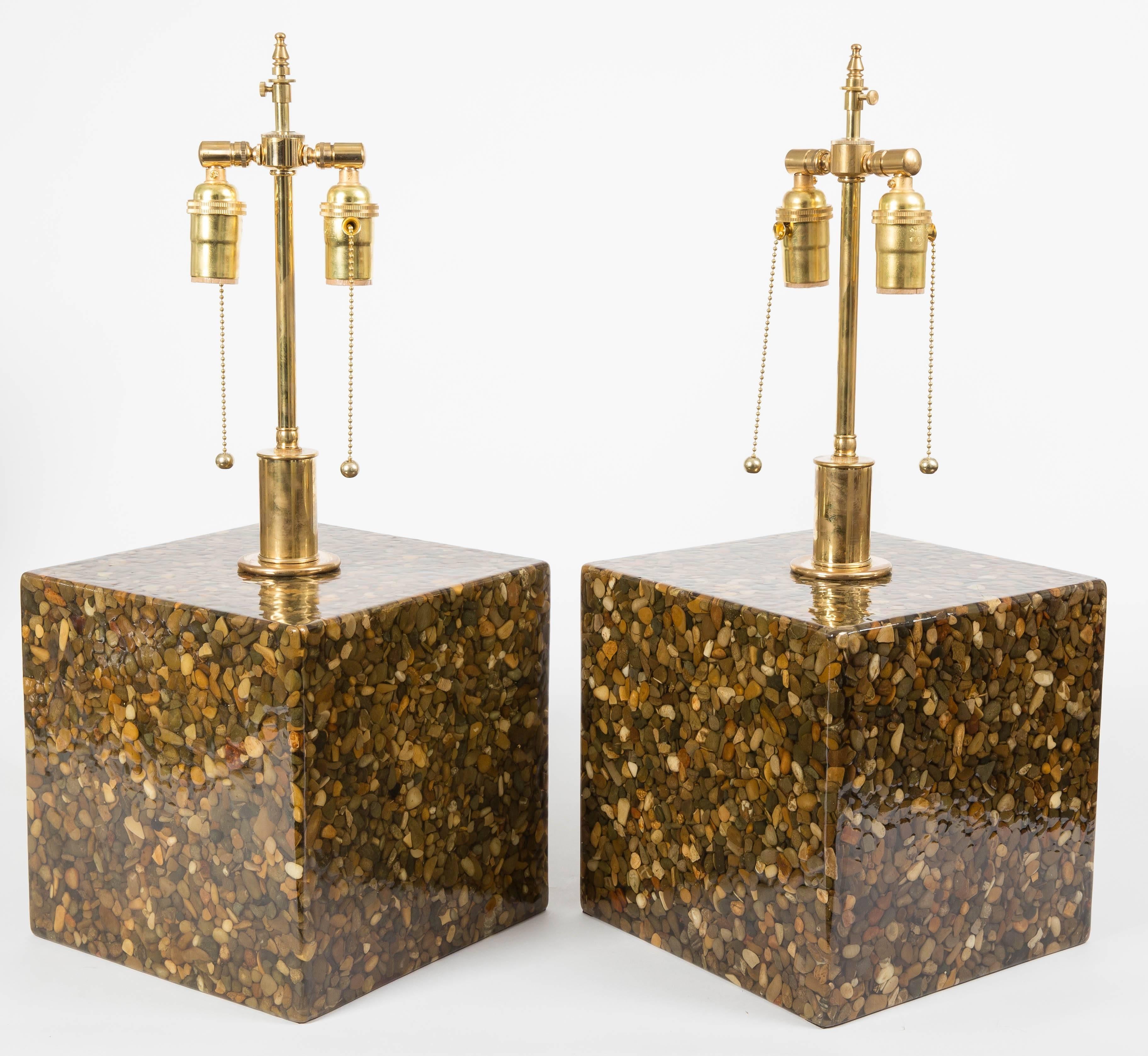 Pair of Cubic Resin and Pebble Lamps with Brass Hardware 4