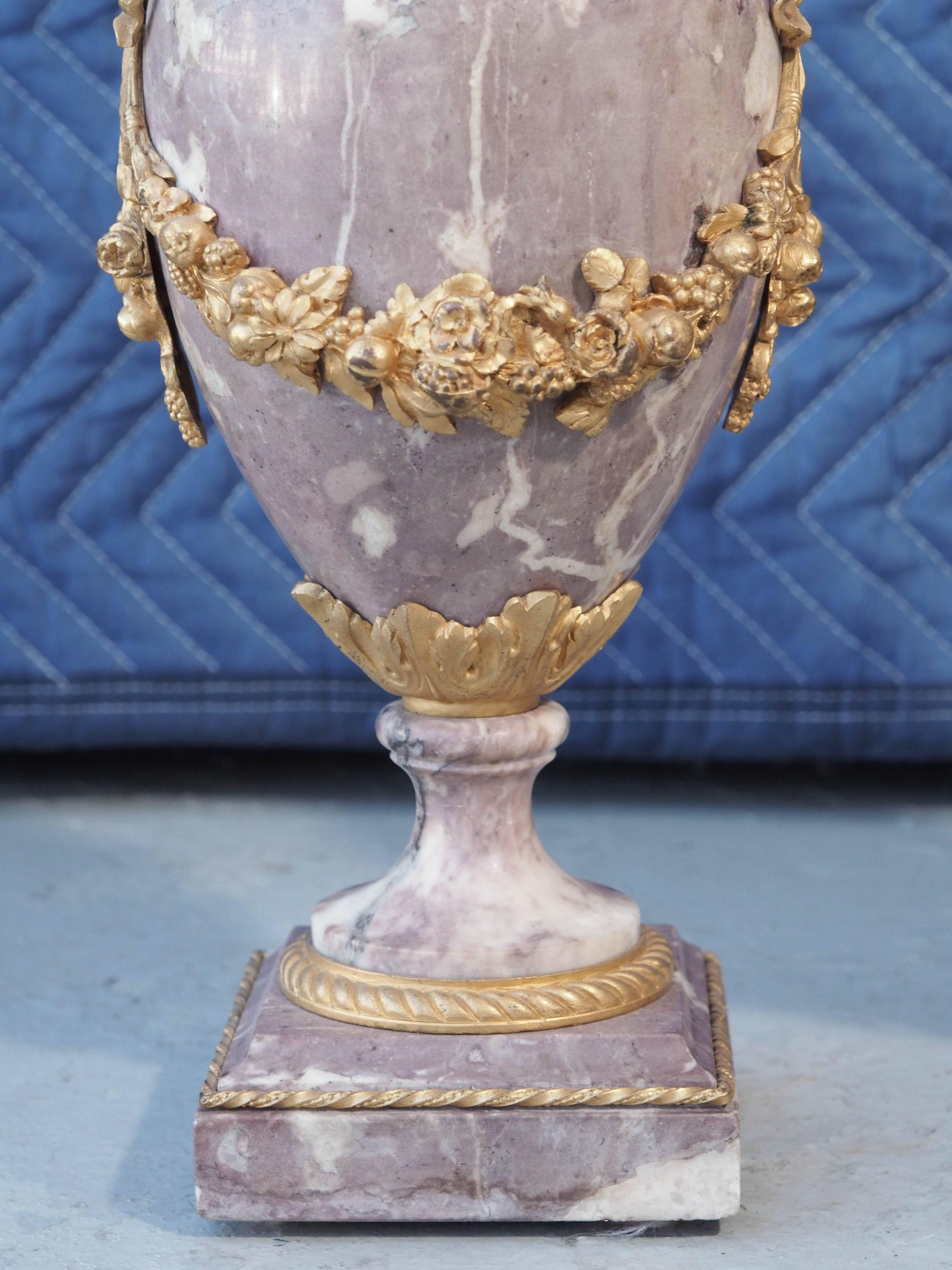 Pair of Gilt Bronze-Mounted Marble Garniture Urns In Good Condition For Sale In Natchez, MS