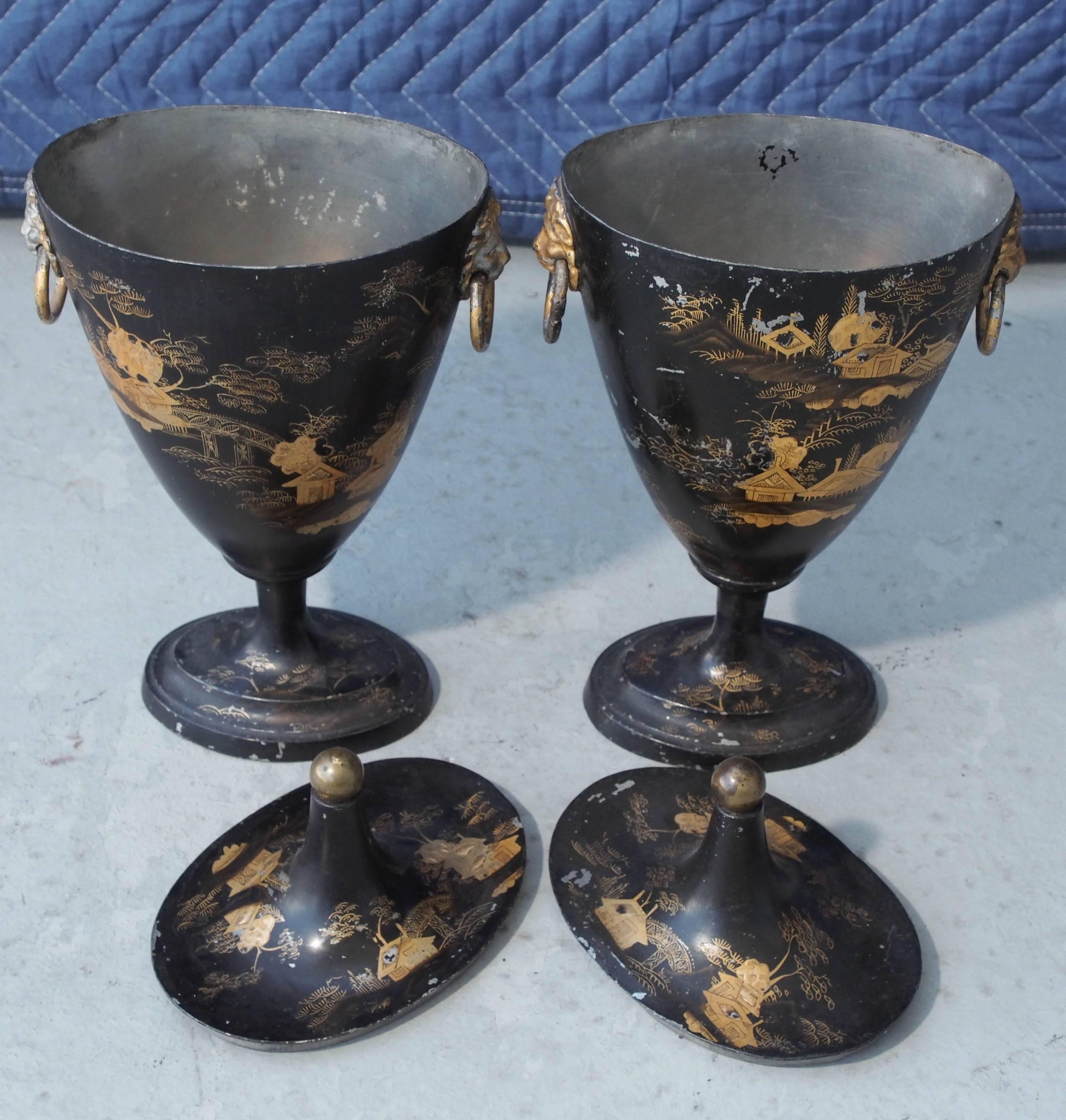 English Pair of Early 19th Century Tole Piente Chestnut Urns with Chinoiserie Decoration For Sale