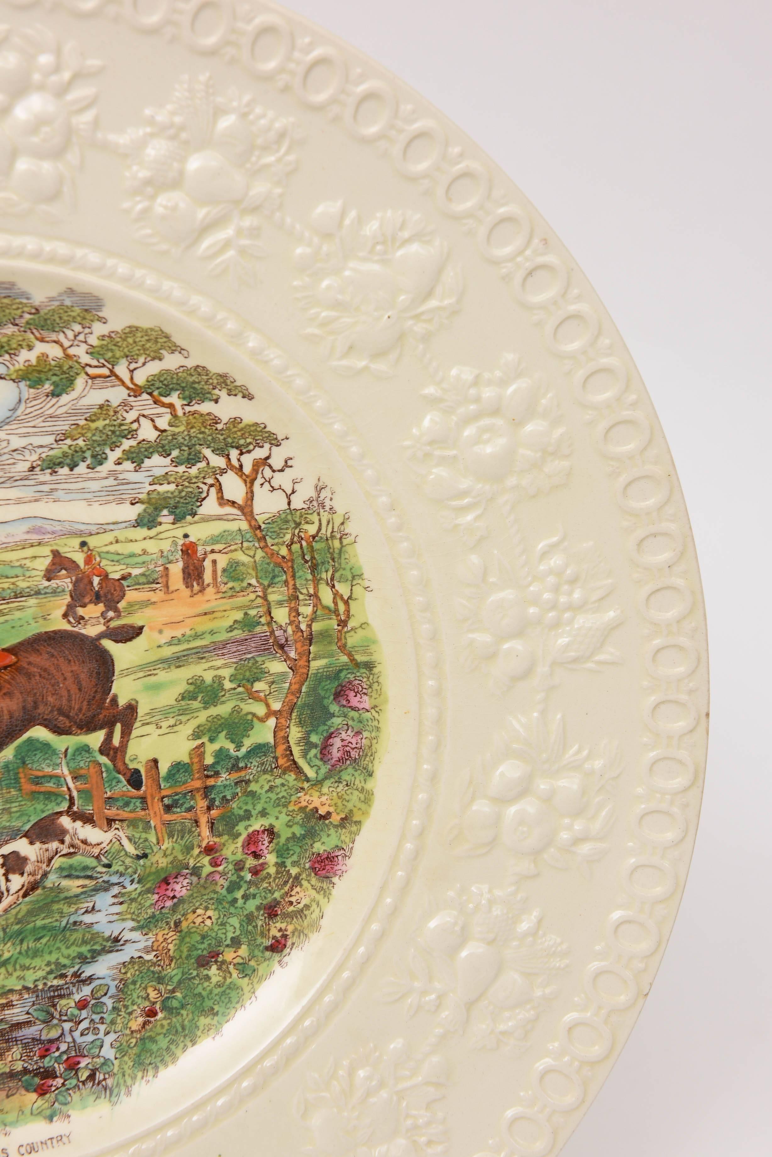 Hand-Crafted Eight Wedgwood Equestrian  Fox Hunt Plates, Vintage. Clear and Crisp Colors