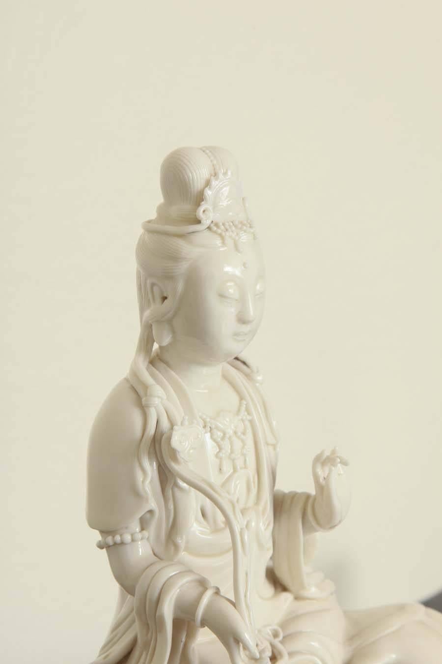 Chinese Blanc-de-Chine Figure of Guanyin In Excellent Condition In New York, NY