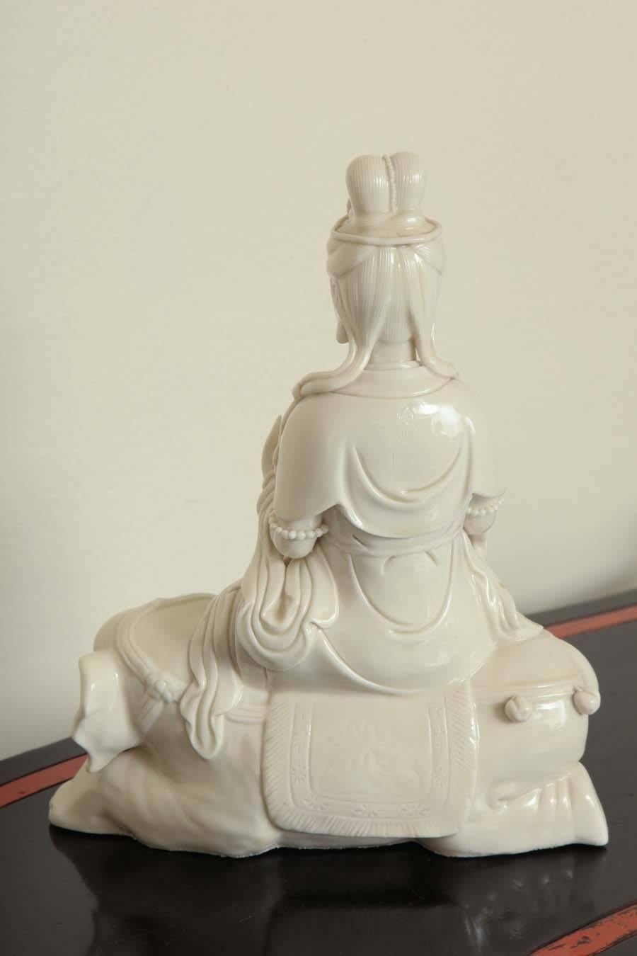 Chinese Blanc-de-Chine Figure of Guanyin 2