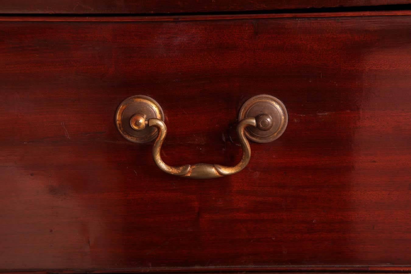 George III Mahogany Chest on Chest In Good Condition In New York, NY