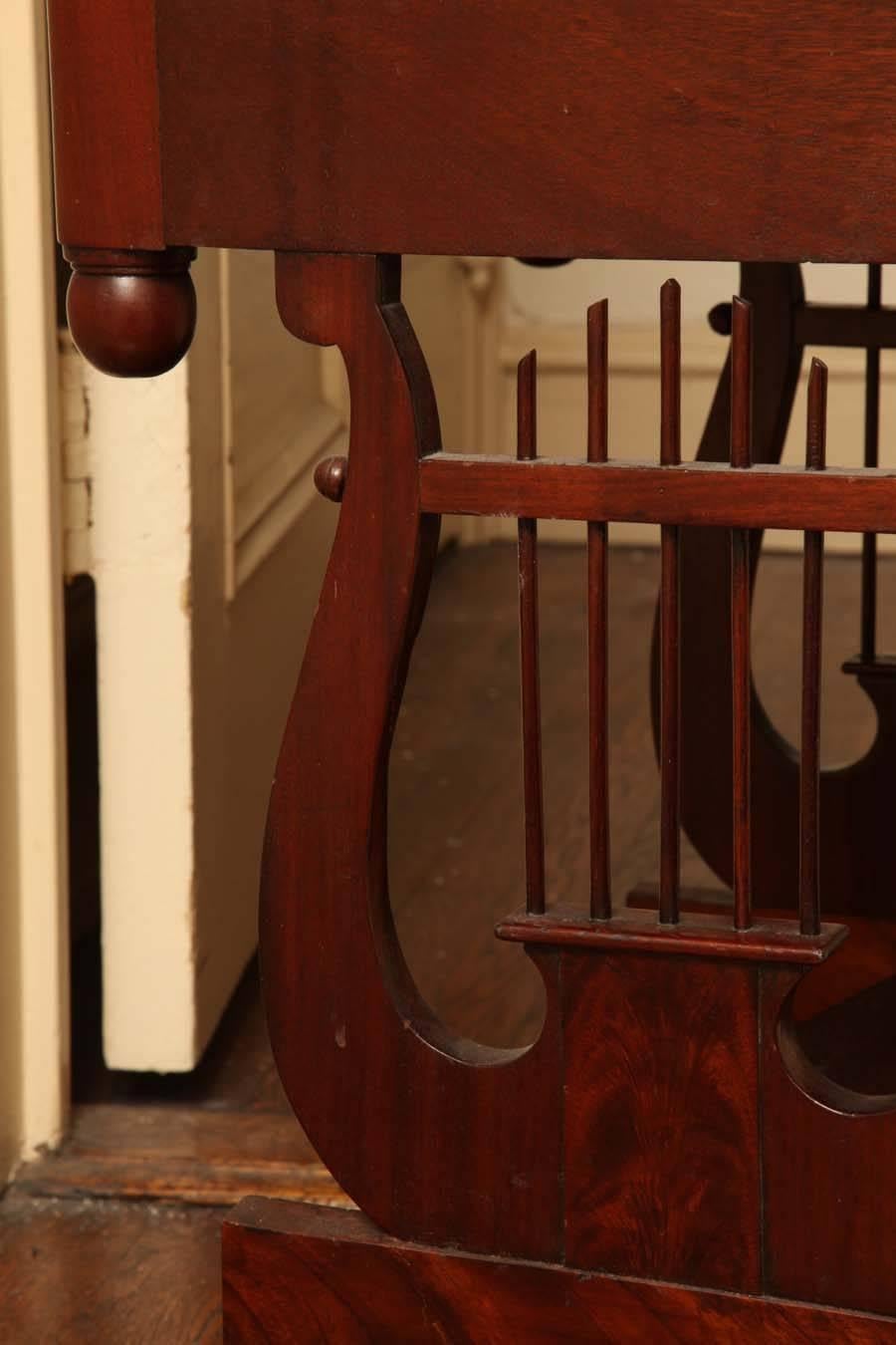 New York Classical Mahogany Lyre-Support Table 2
