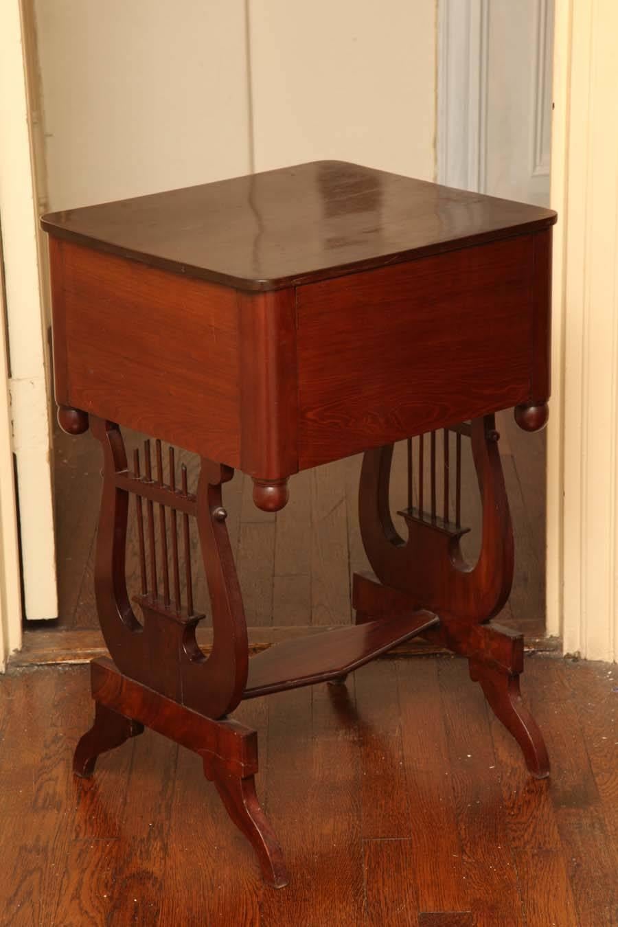 New York Classical Mahogany Lyre-Support Table 4