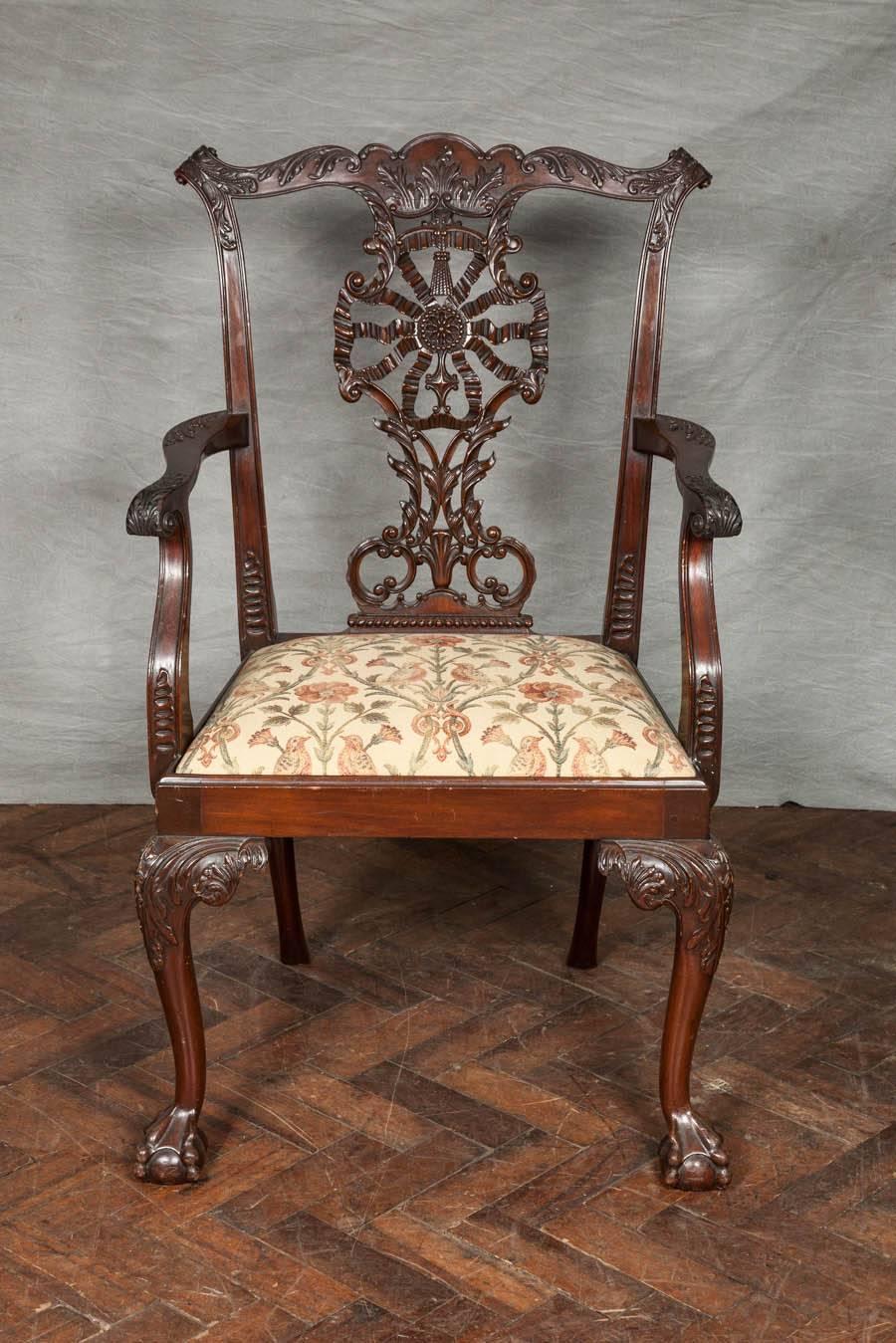 12 Chippendale Style Dining Chairs In Excellent Condition In Brighton, Sussex