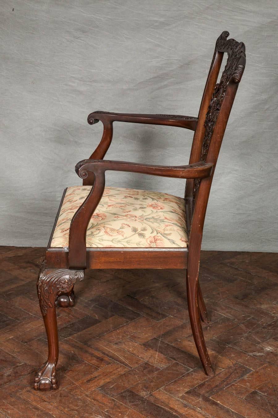 Early 20th Century 12 Chippendale Style Dining Chairs