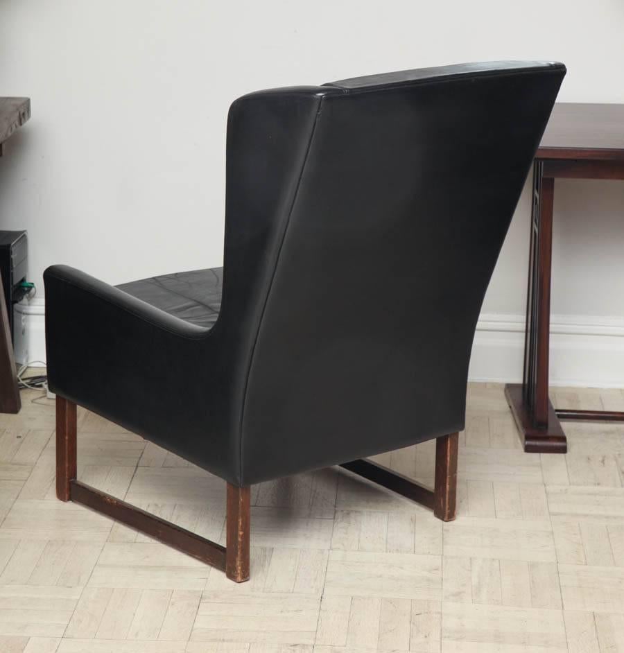 Mid-20th Century Wing Chair For Sale 2