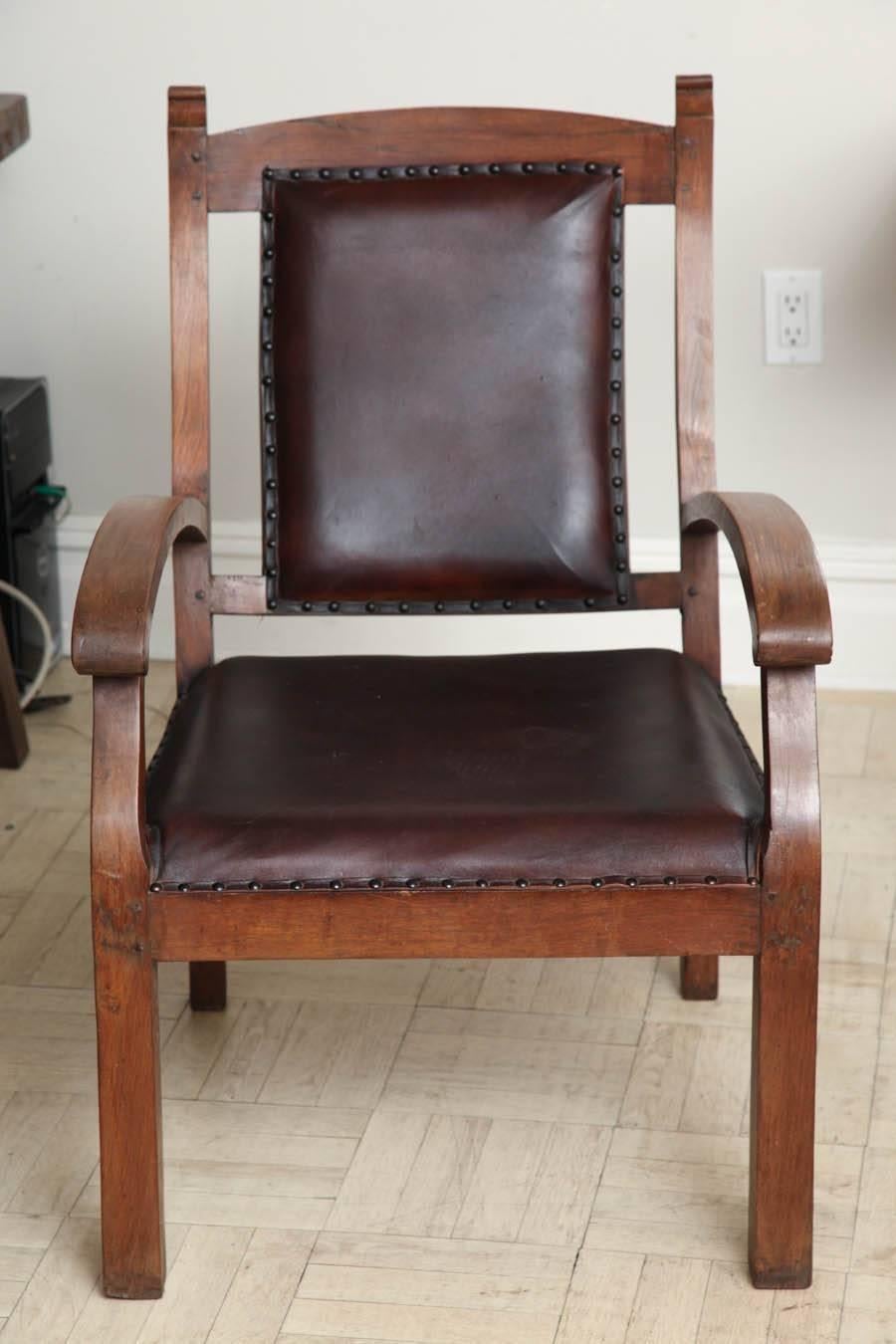 Ein Paar Sessel aus dem späten 19. Jahrhundert im Angebot 3