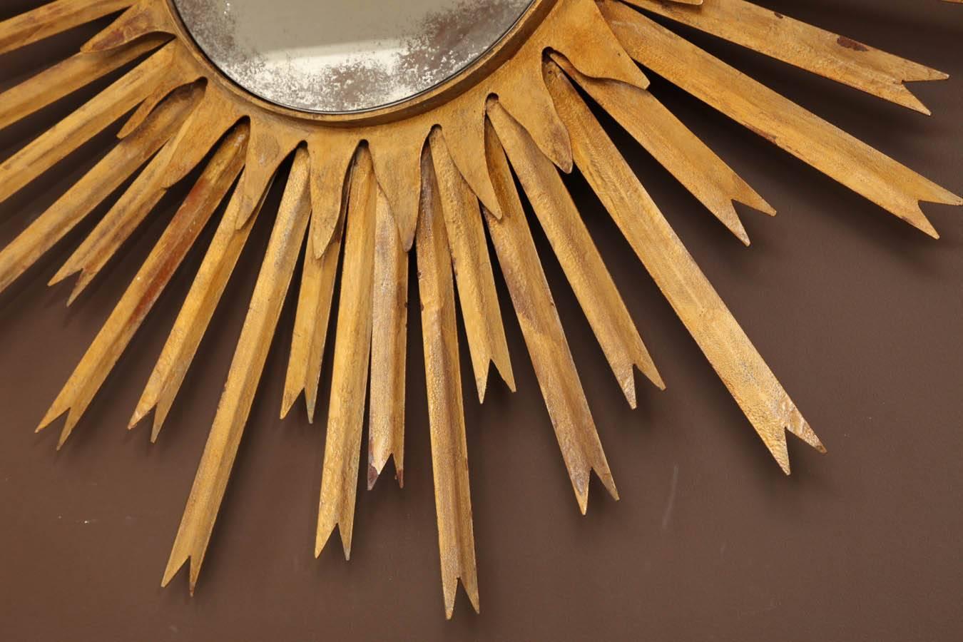 Mid Century Modern Gilt Metal Sunburst Wall Mirrors, France, circa 1950 In Excellent Condition In New York, NY