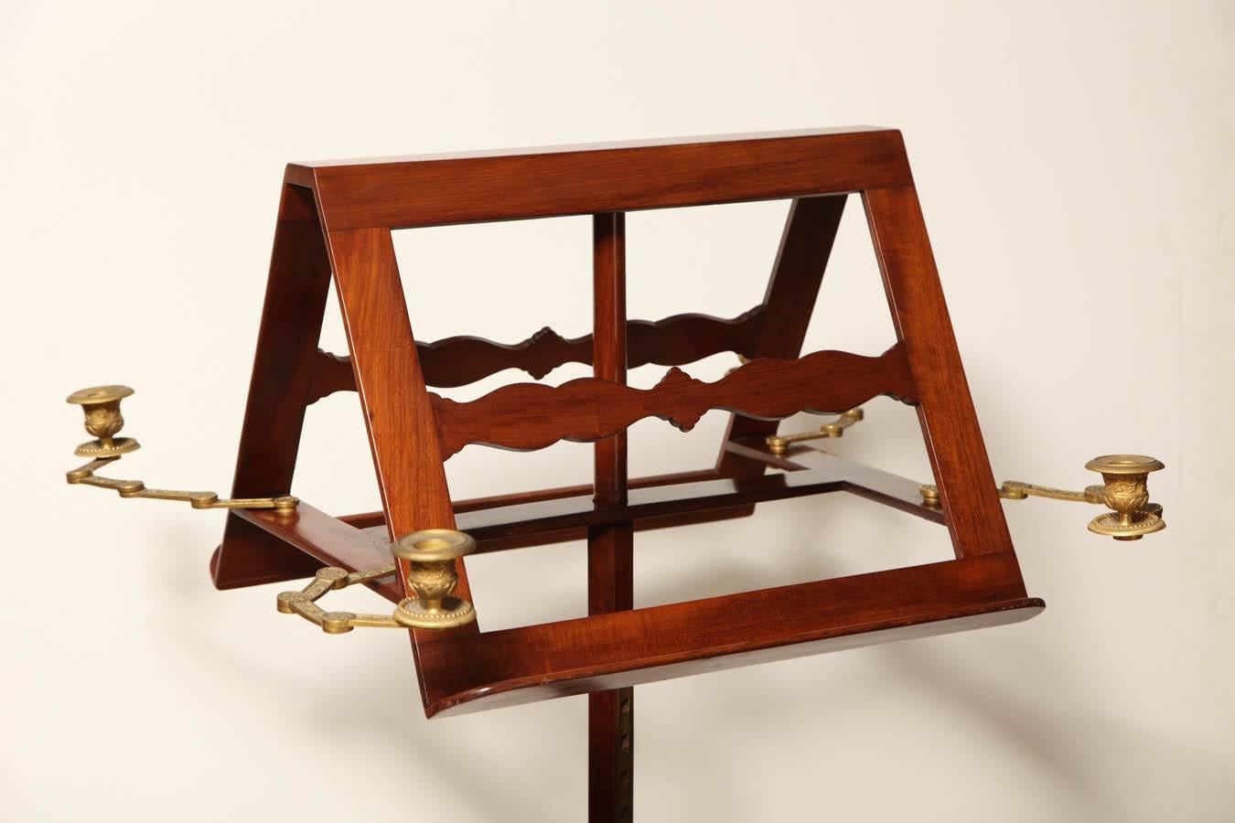 Early 19th Century French, Mahogany, Adjustable Height, Two-Sided Music Stand For Sale 3