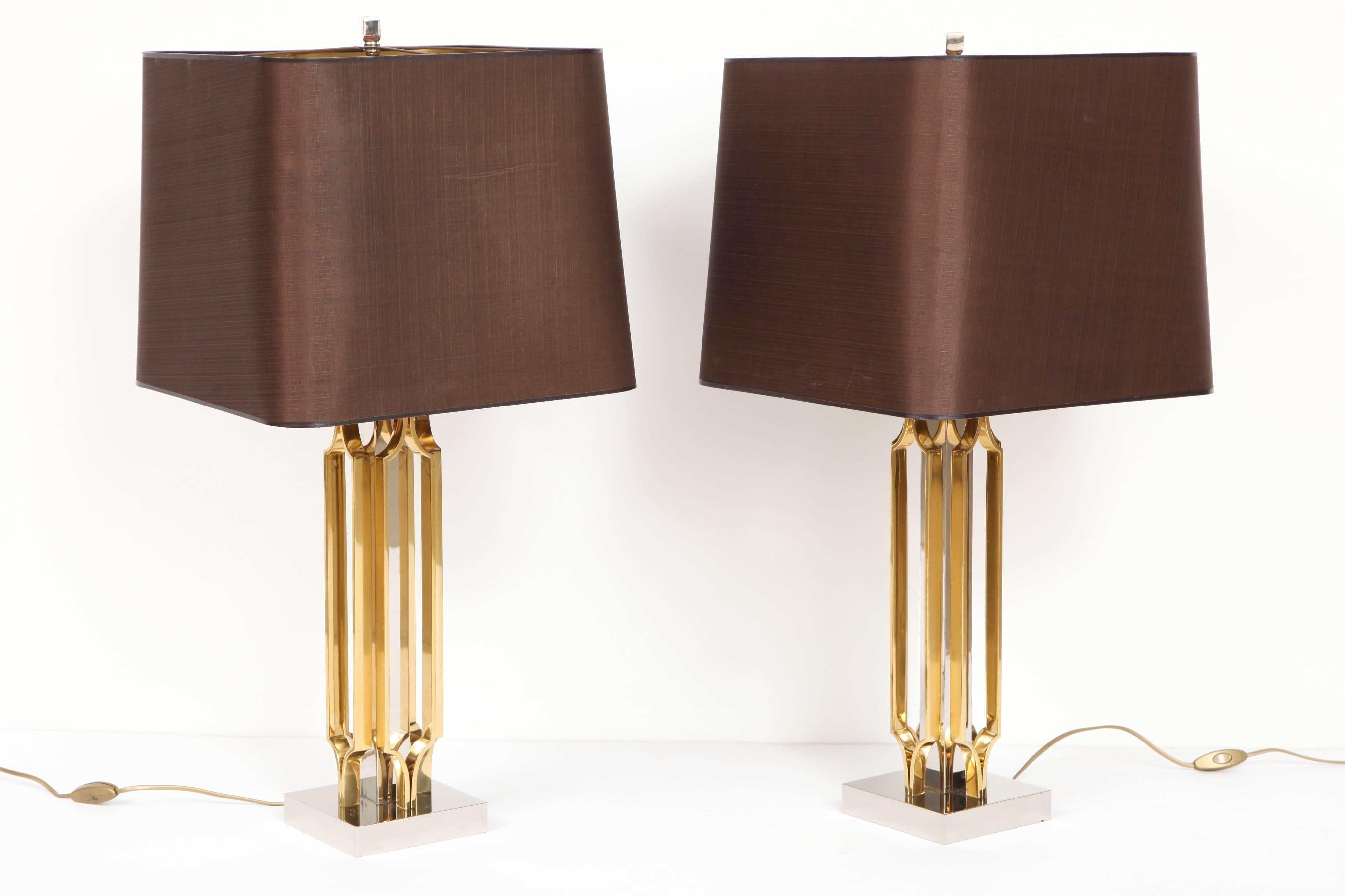 Mid-Century Modern Pair of Lamps by Willy Daro
