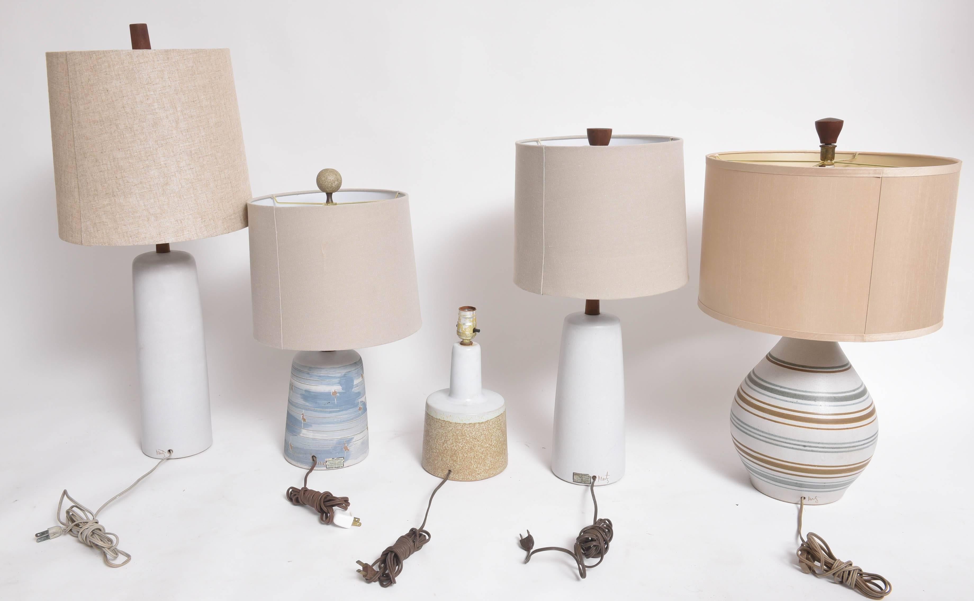 Mid-Century Modern American Gordon, Jane Martz Walnut, Ceramic Table Lamps 4