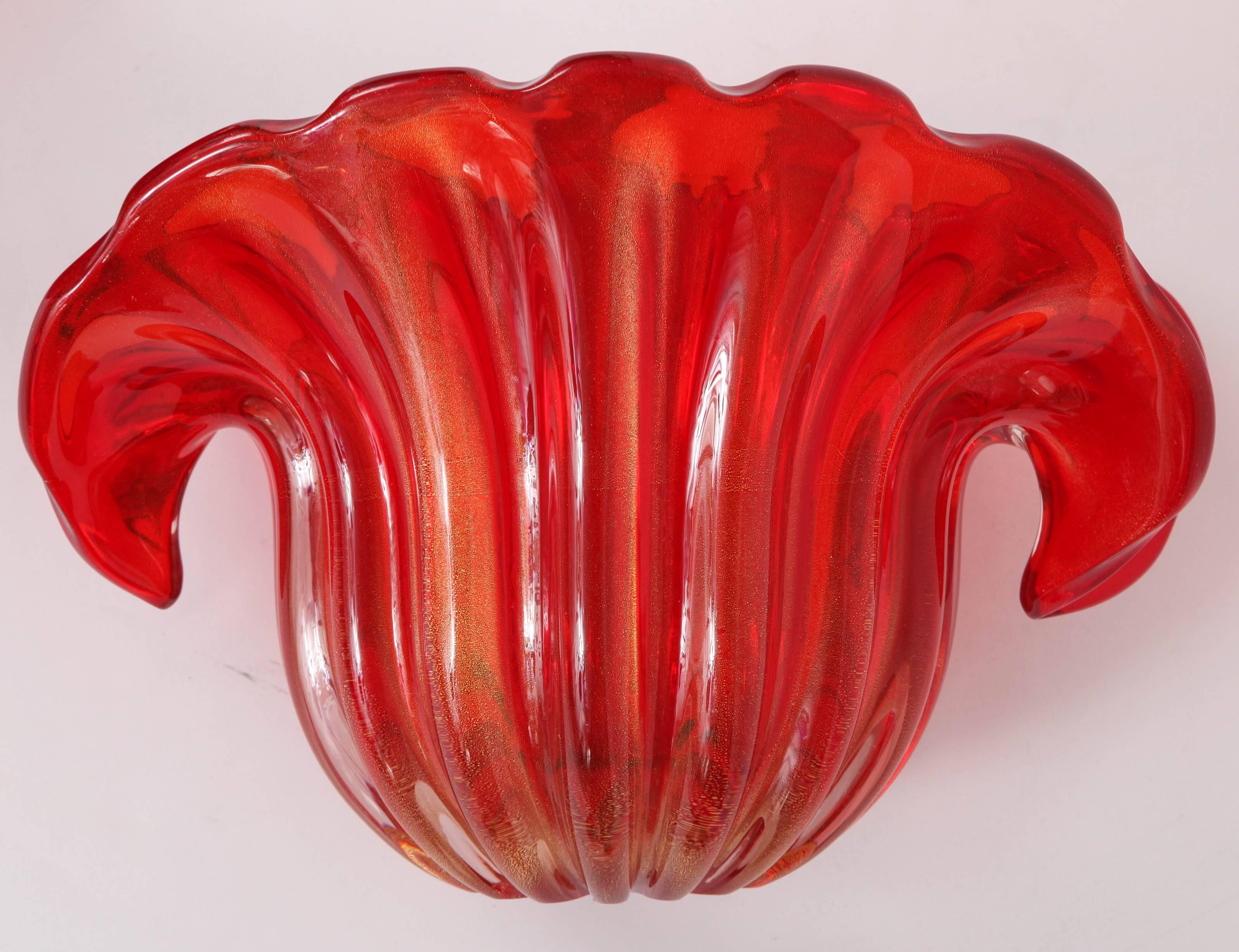 20th Century Pair of Italian Red Murano Glass Shell Vases