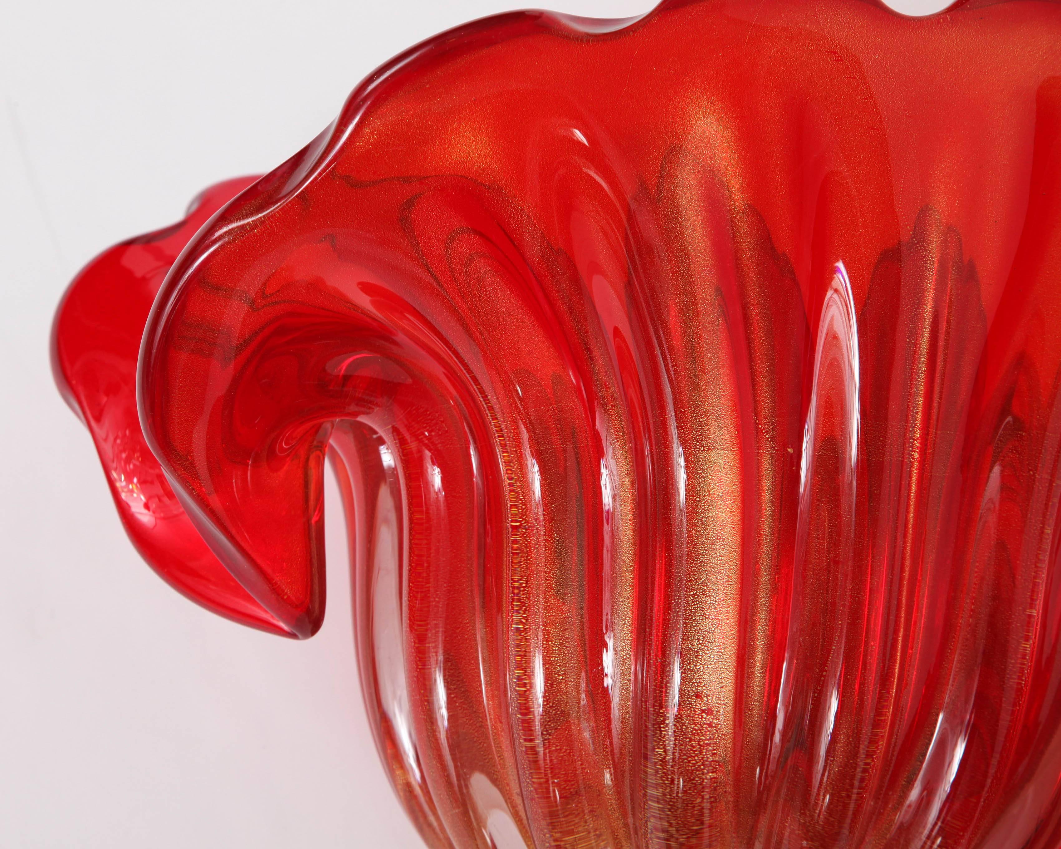 Pair of Italian Red Murano Glass Shell Vases 3