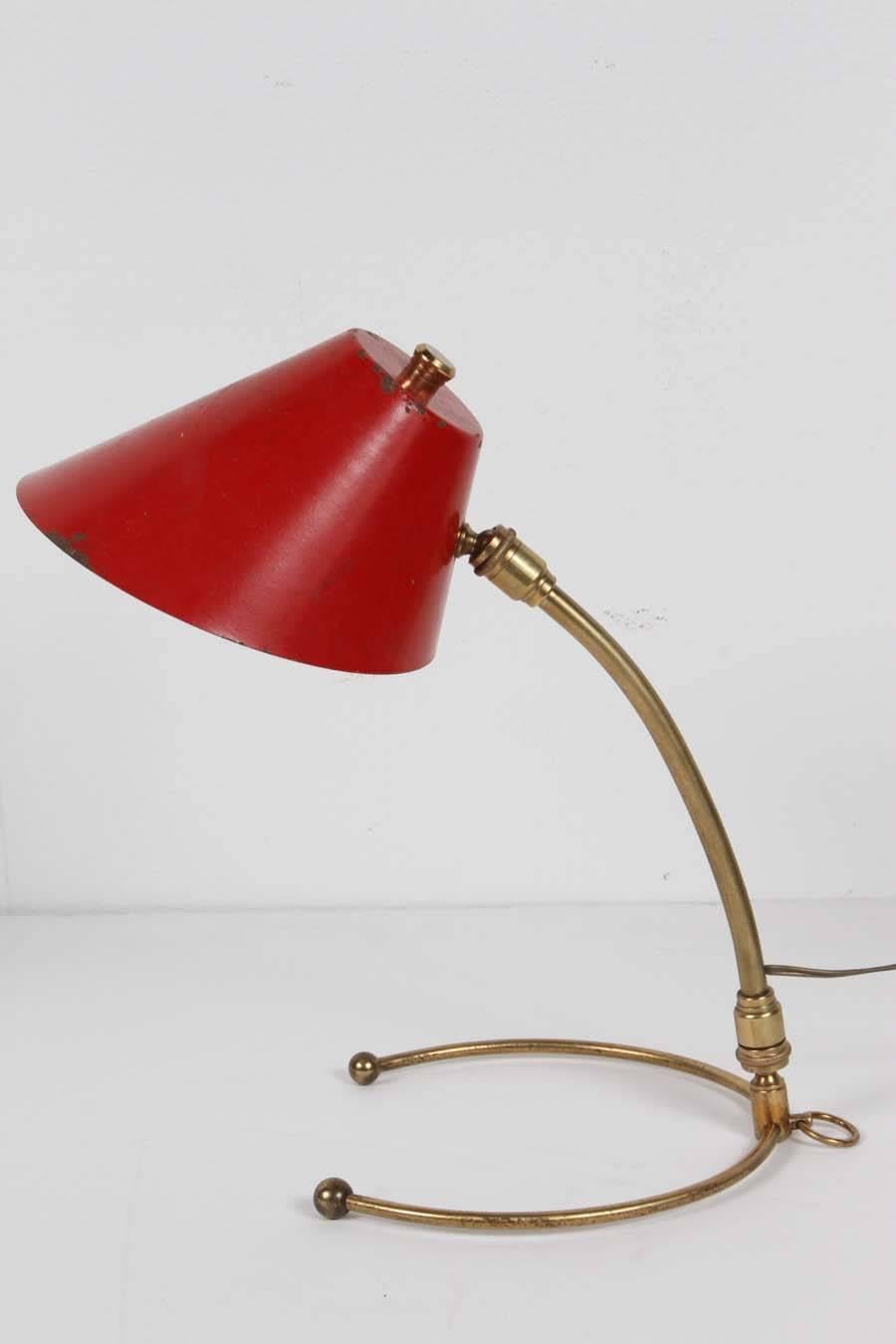 Mid-Century Modern French Cocotte 1950s Brass and Painted Metal Table Lamp, Also Hangs as a Sconce  For Sale