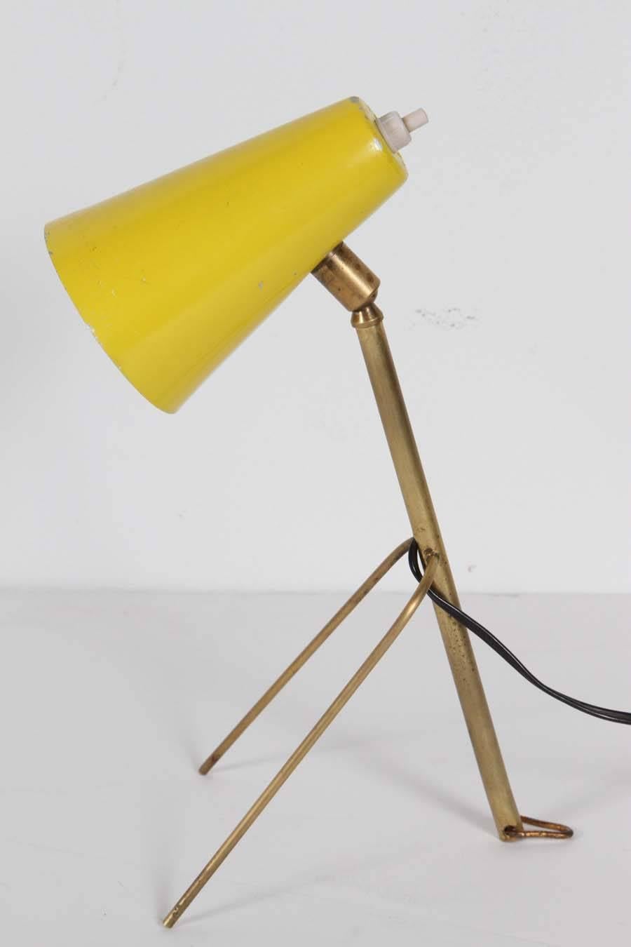 Rare Mid-Century French cocotte 1950s brass and yellow painted metal table lamp, also hangs as a sconce. Beautiful design. 
Wired for European use but can easily be rewired to US standards.