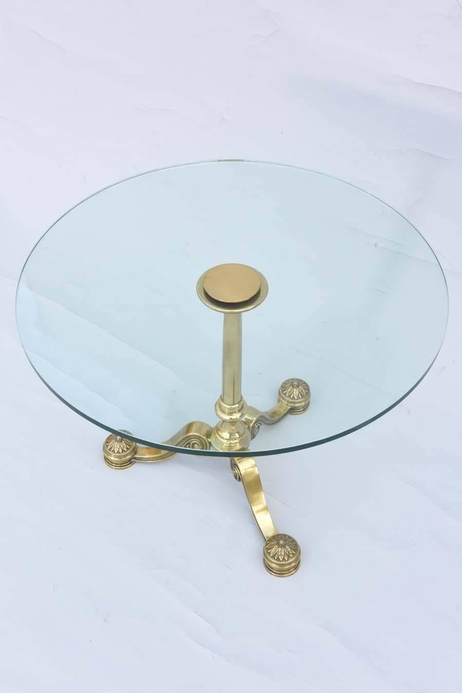 Mid-Century Classical-Form Side Table of Brass, with Round Glass Top In Excellent Condition For Sale In West Palm Beach, FL