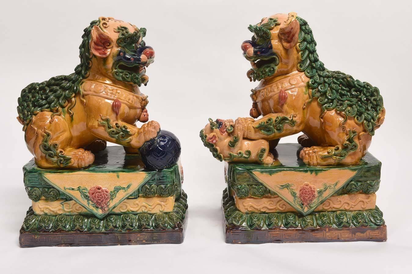 20th Century Vintage Pair of Large Foo Dogs
