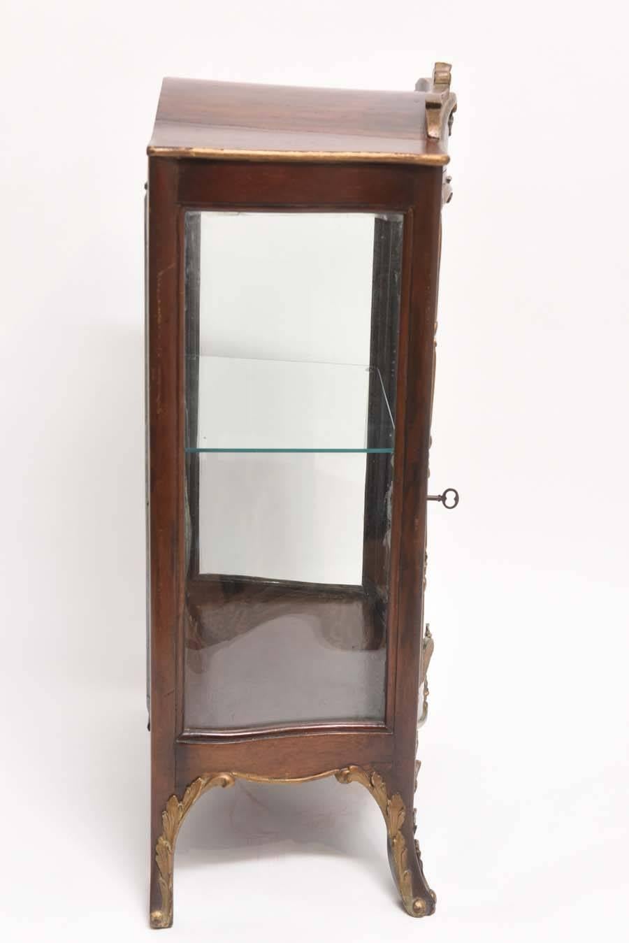 Antique French Wood and Gilt Curio Cabinet 3