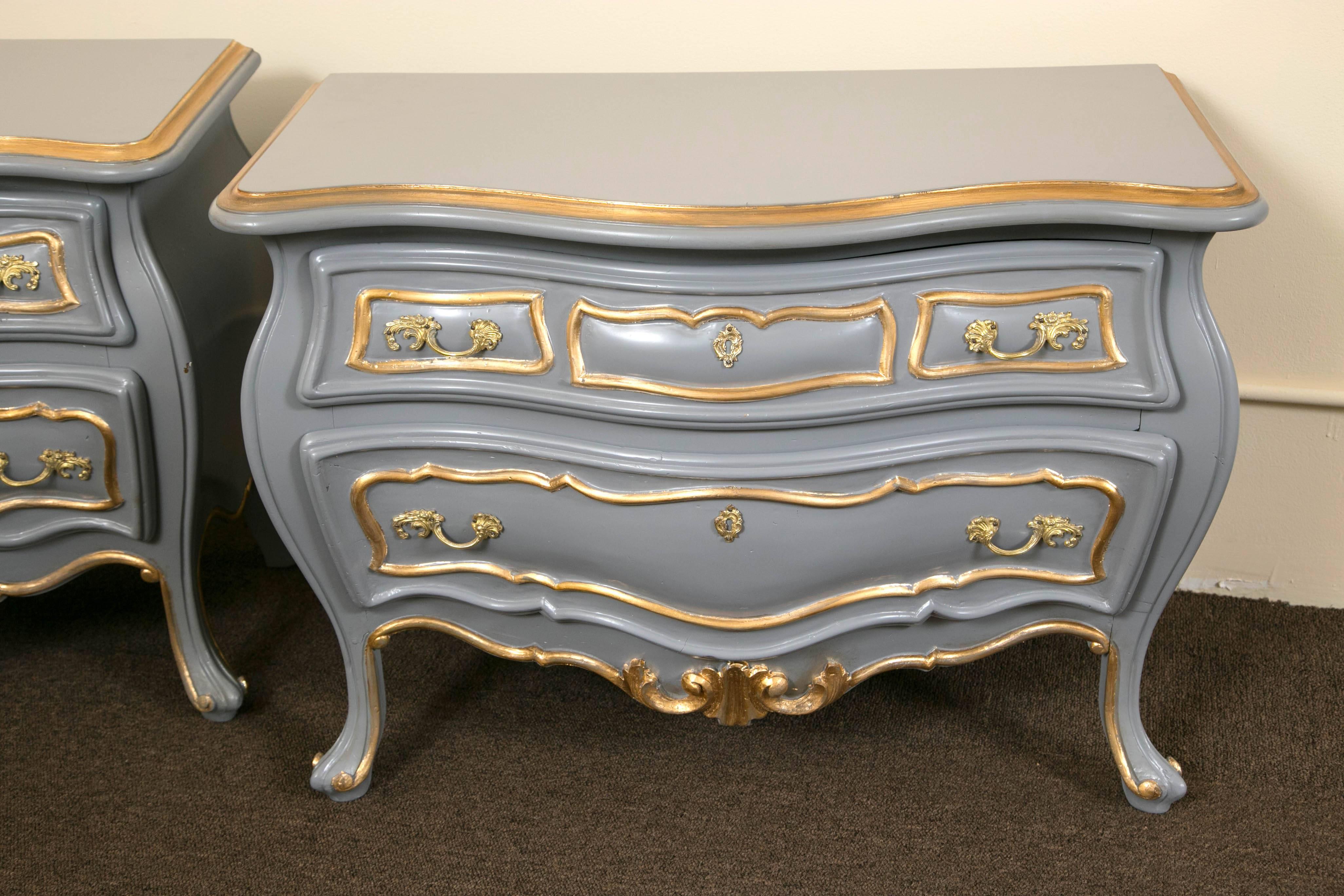 American Pair Louis XV Style Parcel Paint and Gilt Decorated Bombe Commodes Nightstands