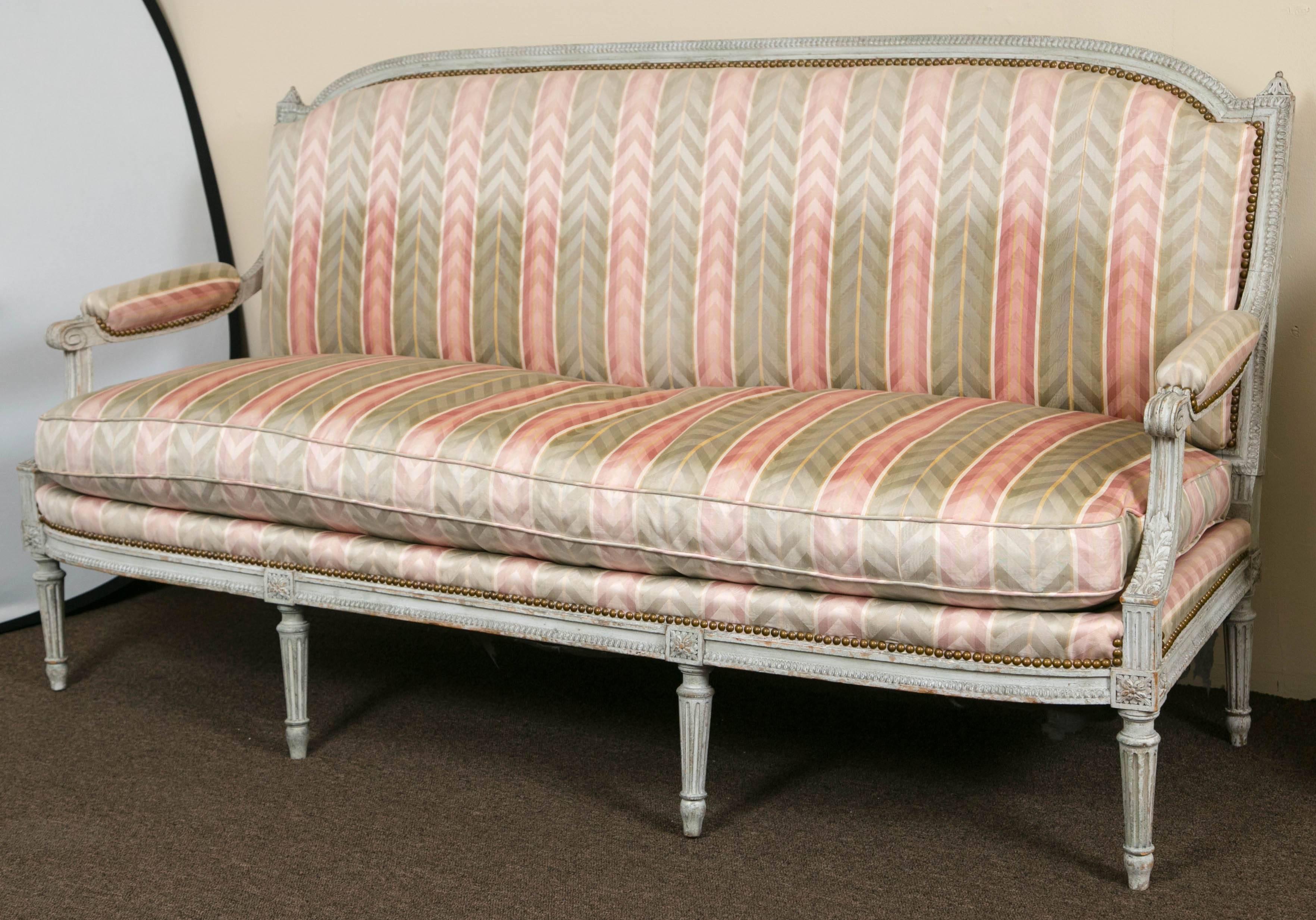 Hollywood Regency Paint Decorated Frame Louis XVI Style Settee attributed to Jansen Detailed Sofa