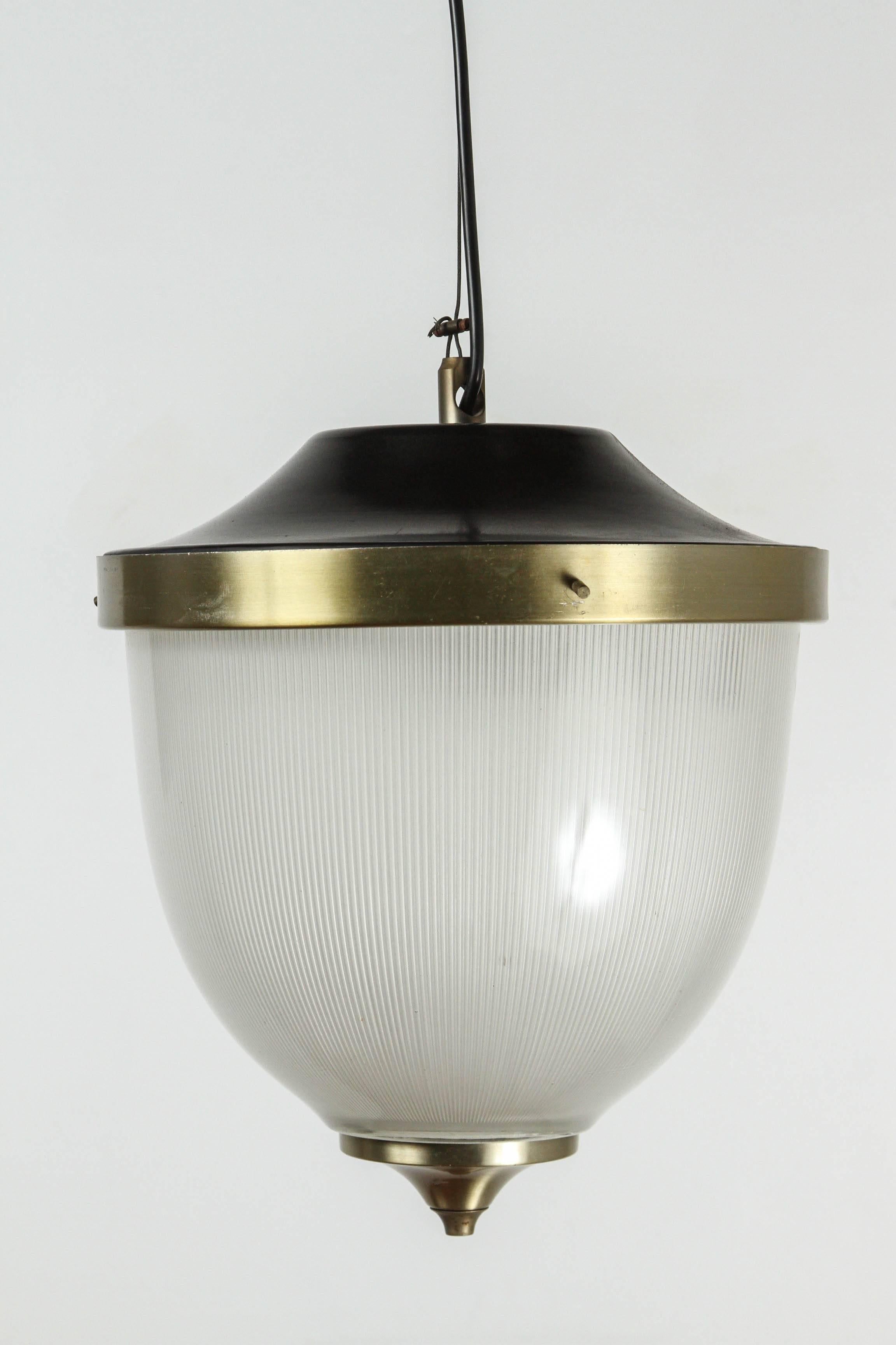 Mazzega Murano Pendant with Brass Fittings In Excellent Condition For Sale In Los Angeles, CA