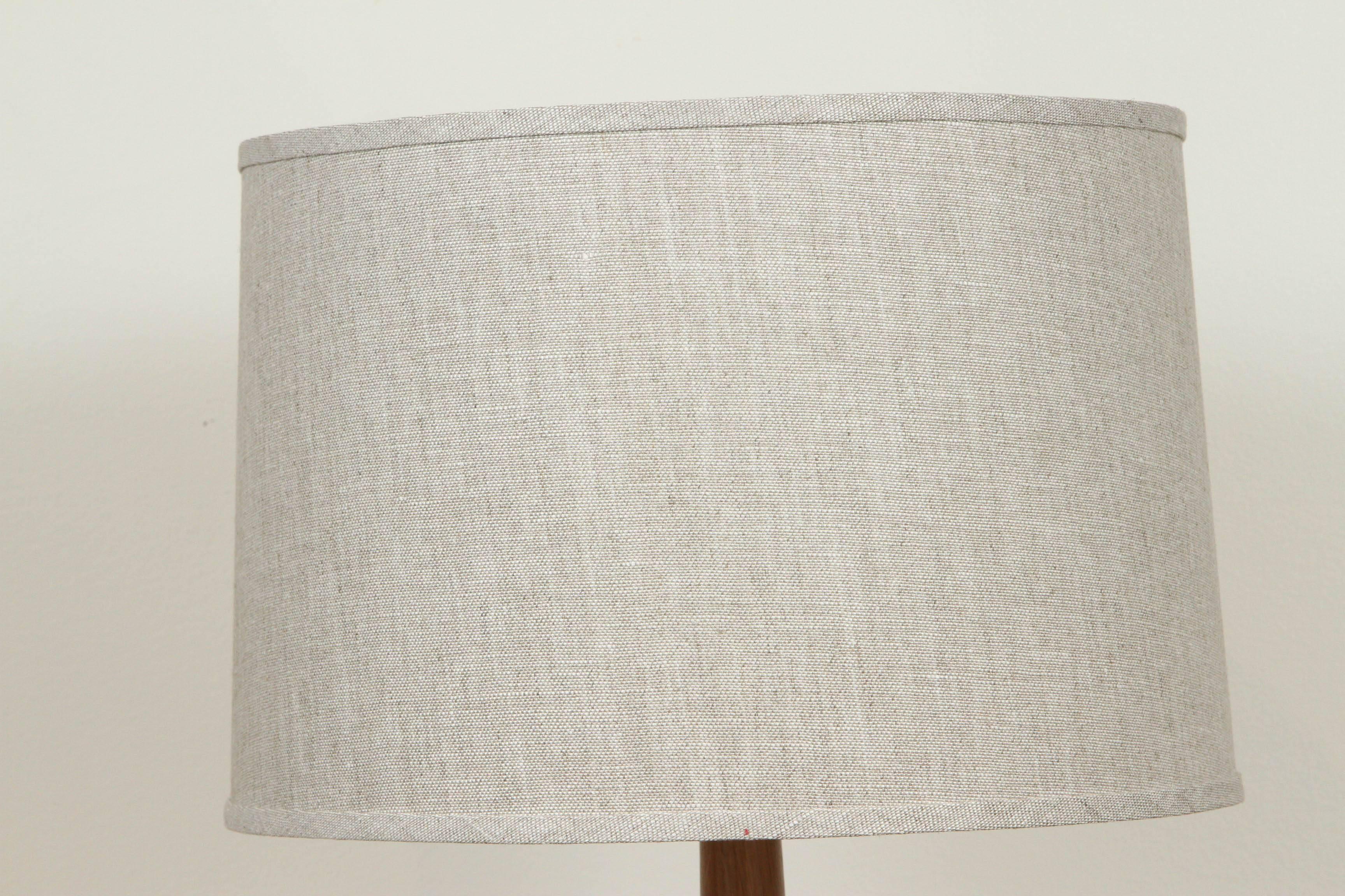 Hilo lamp by Stone and Sawyer. Ceramic and walnut.