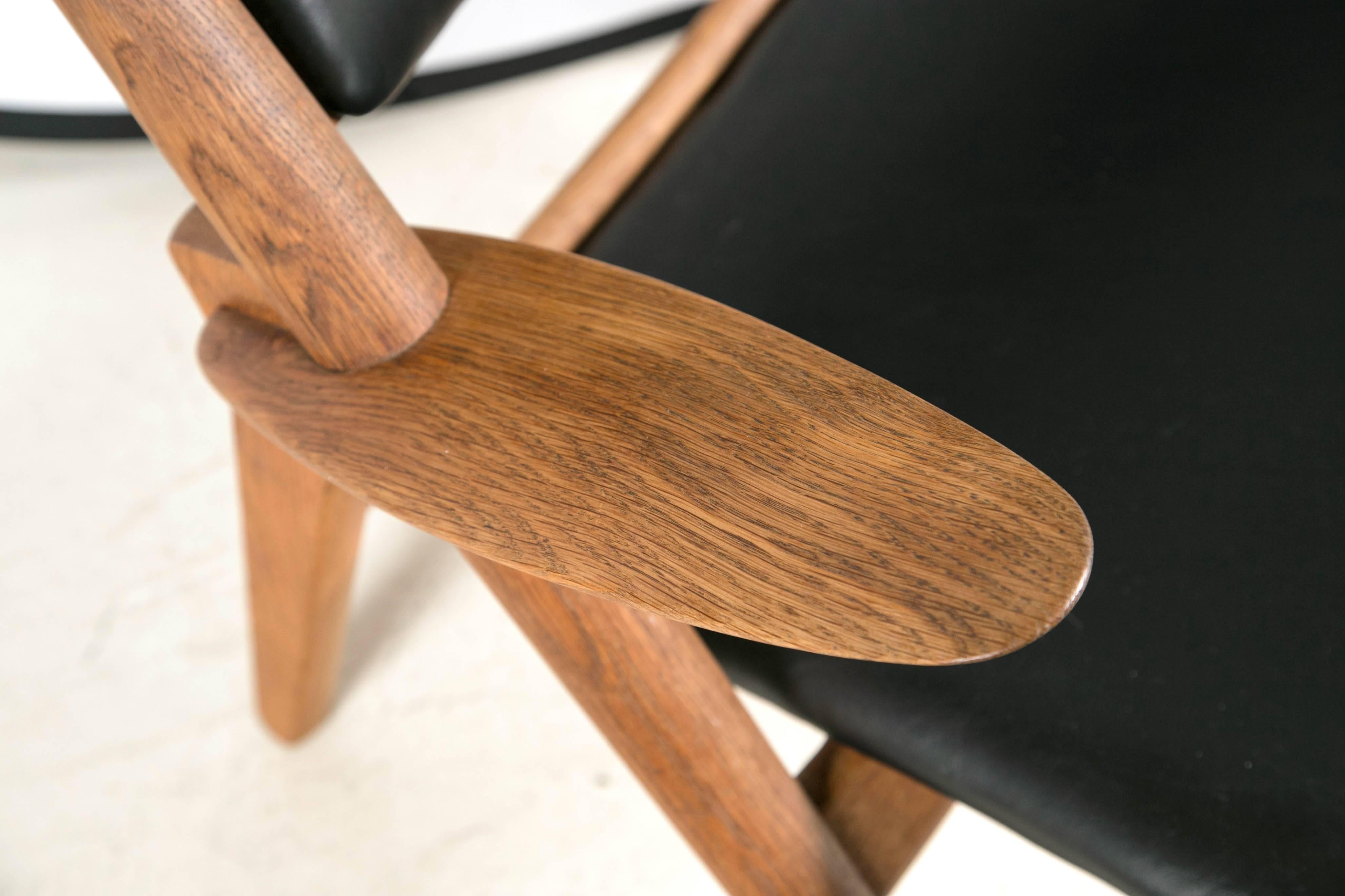 Hans Wegner Sawback Chairs In Good Condition In Stamford, CT