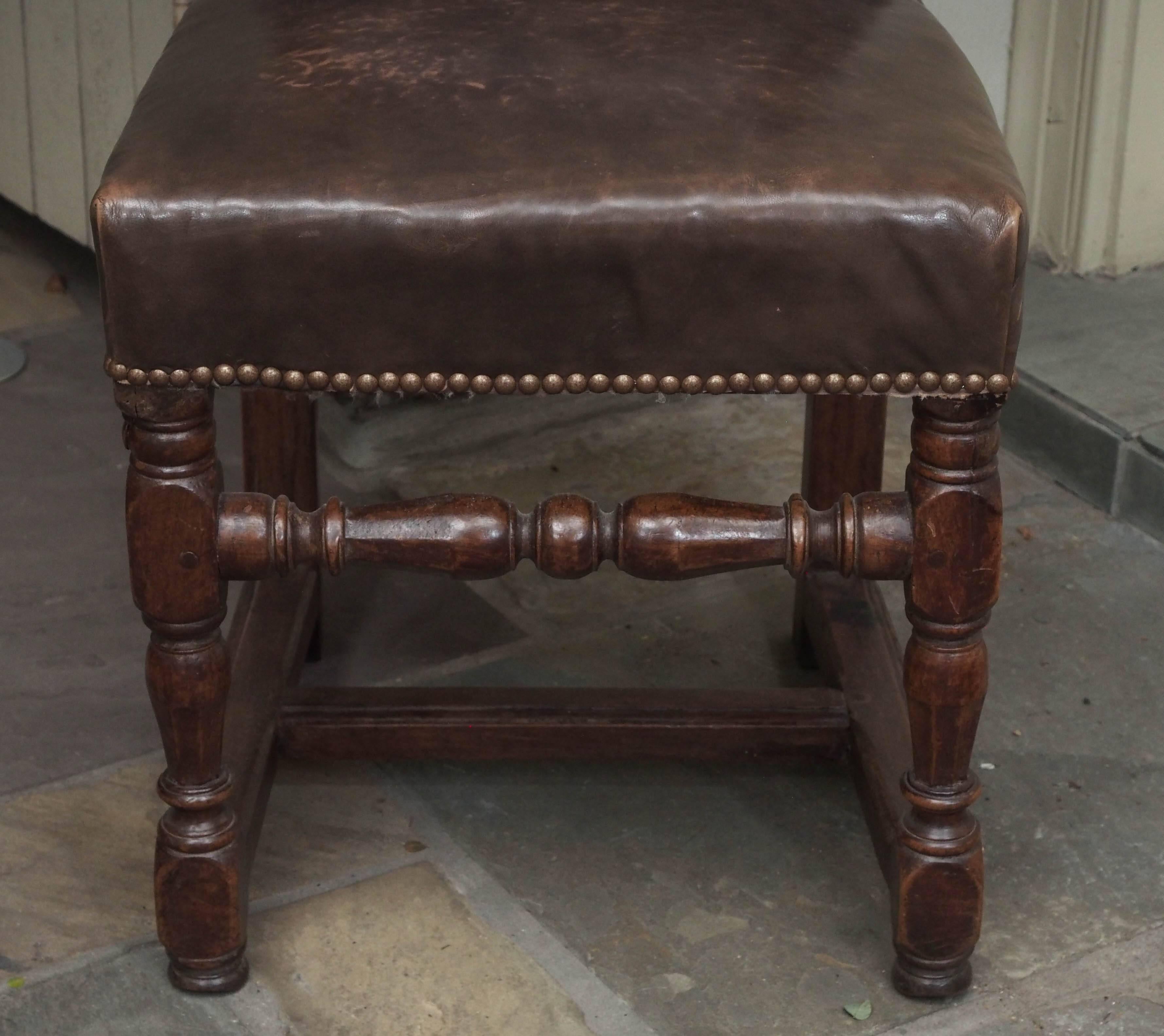 French Pair of 17th Century Leather and Walnut Side Chairs For Sale