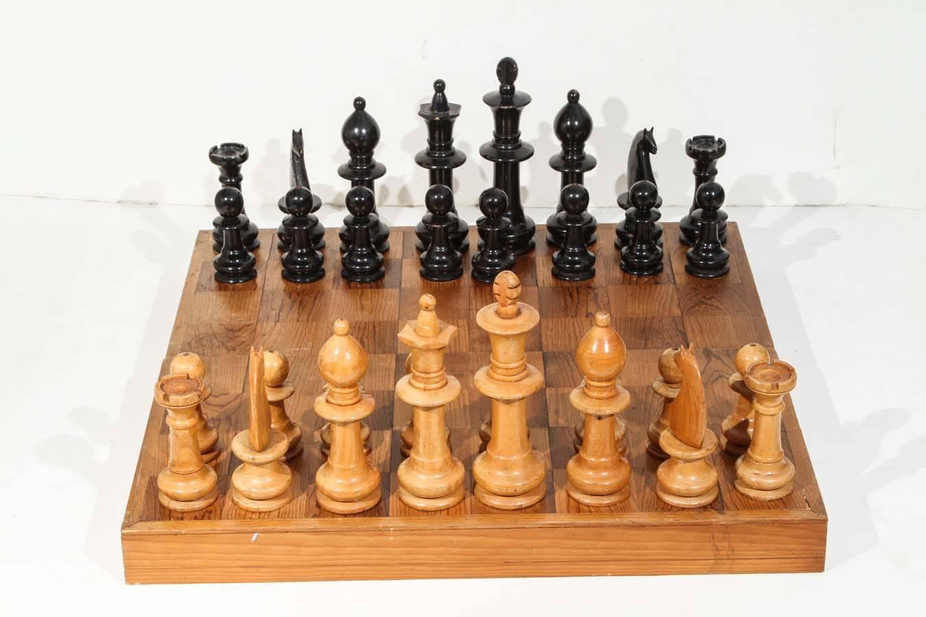 Vintage Chess Set For Sale at 1stdibs
