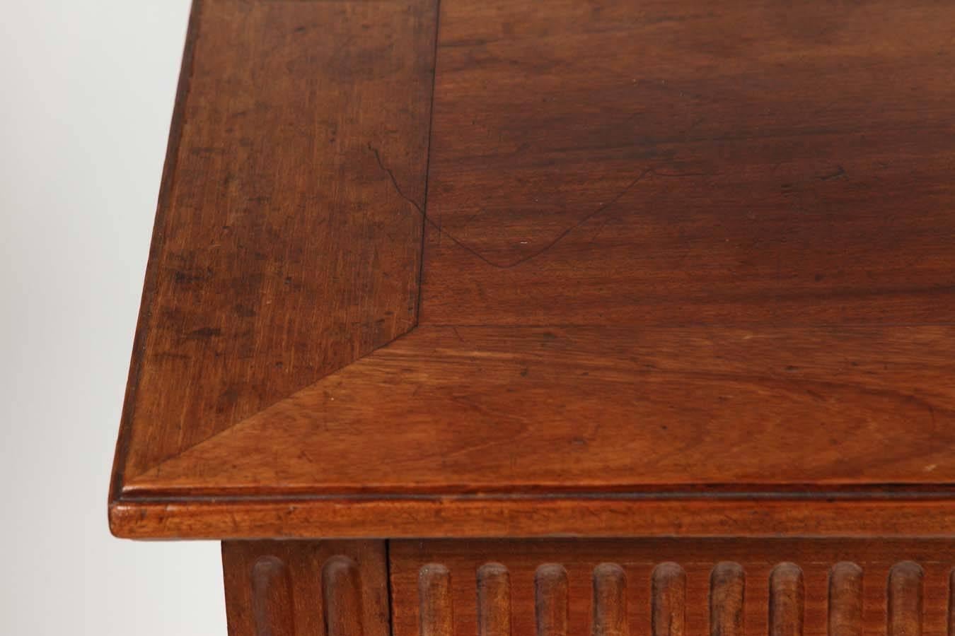 19th Century An Italian Neoclassical Walnut Side Table with Drawer, circa 1800