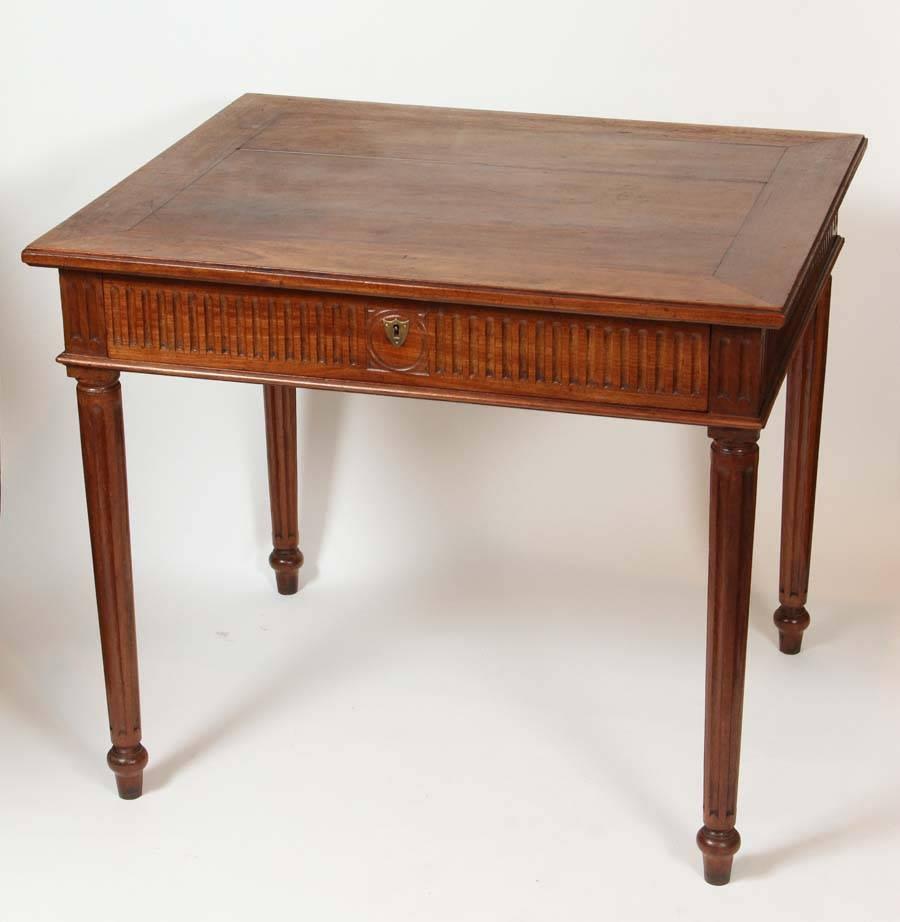 An Italian Neoclassical Walnut Side Table with Drawer, circa 1800 3