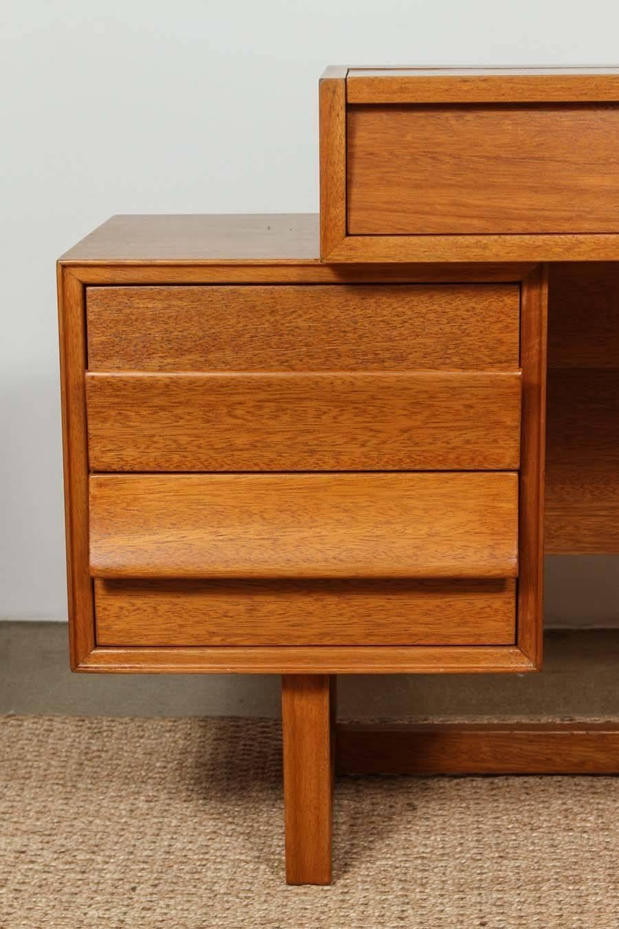 Paul Laszlo Vanity Cabinet Brown-Saltman, Designed circa 1950 3