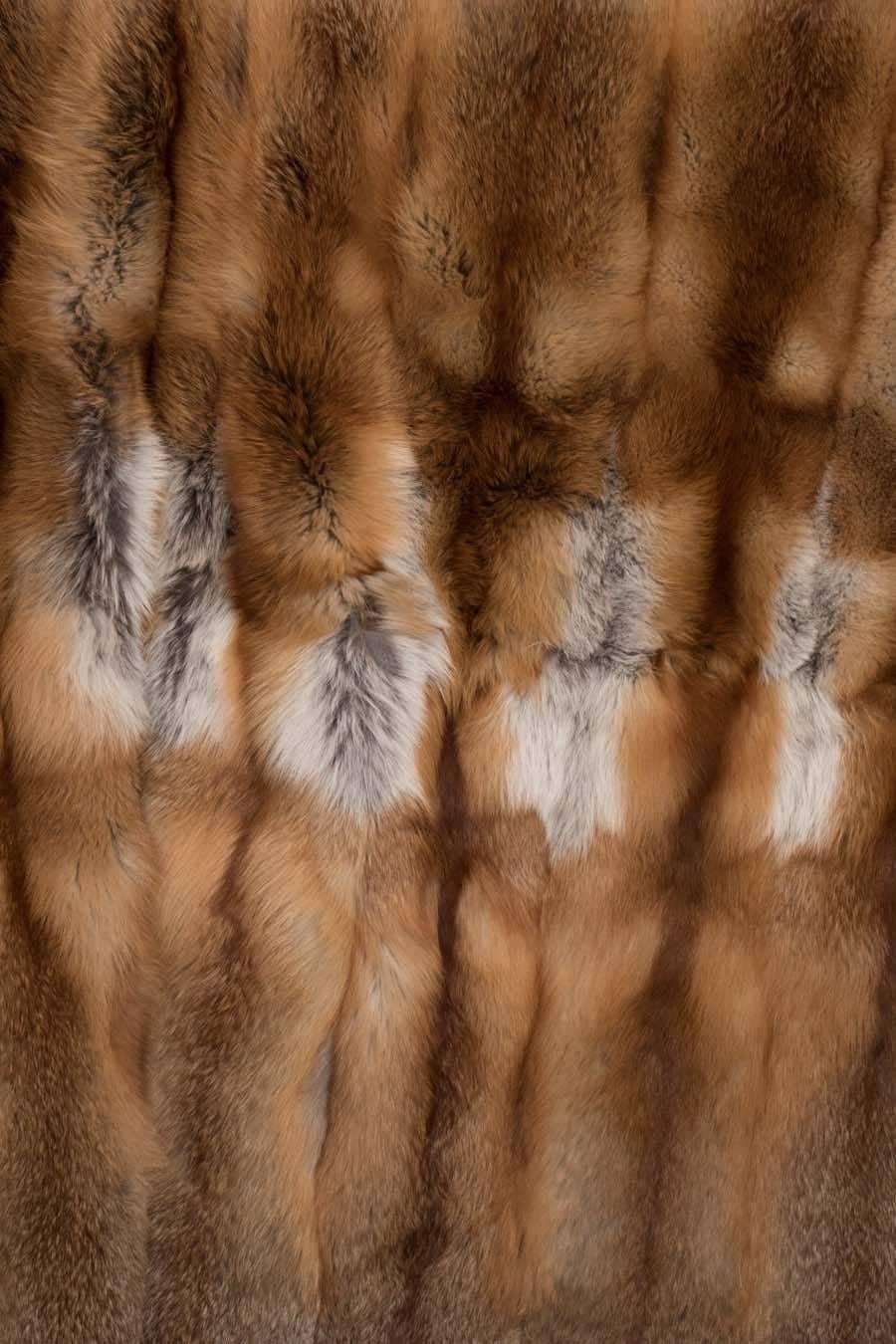 Beautiful Red Fox Throw In Excellent Condition In New York, NY