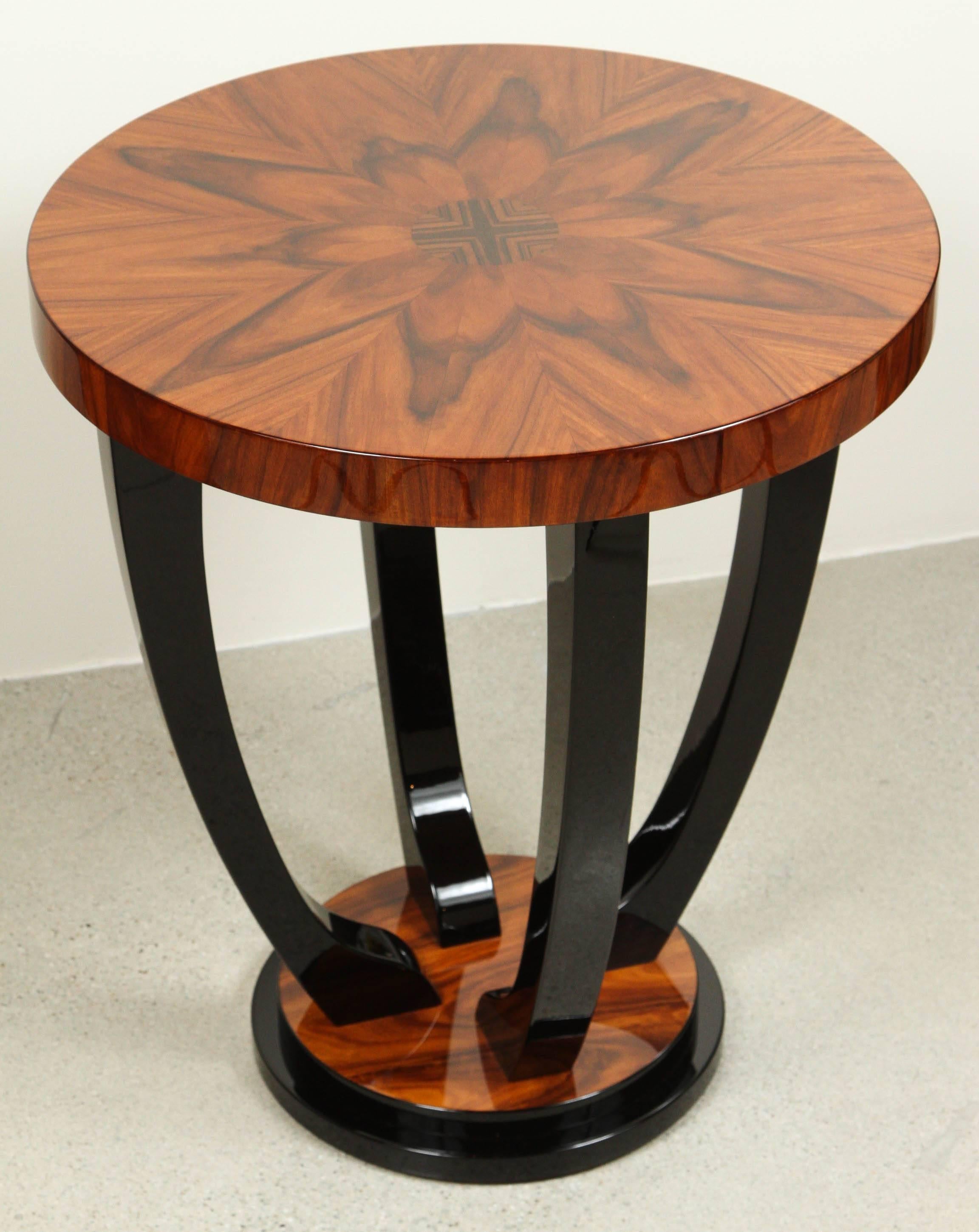 Art Deco Side Table In Excellent Condition For Sale In West Hollywood, CA