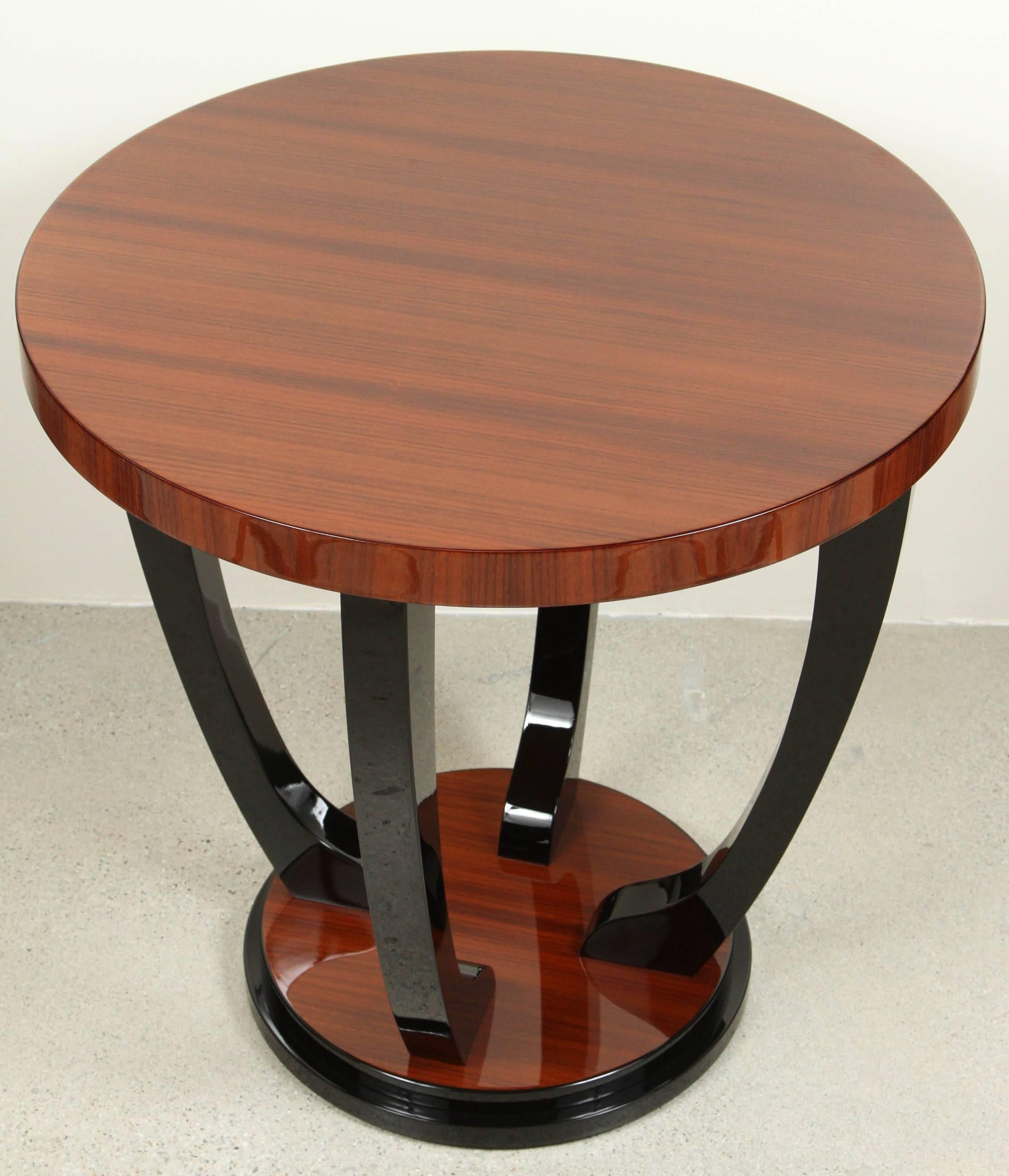 Art Deco Style Side Table In Excellent Condition For Sale In West Hollywood, CA