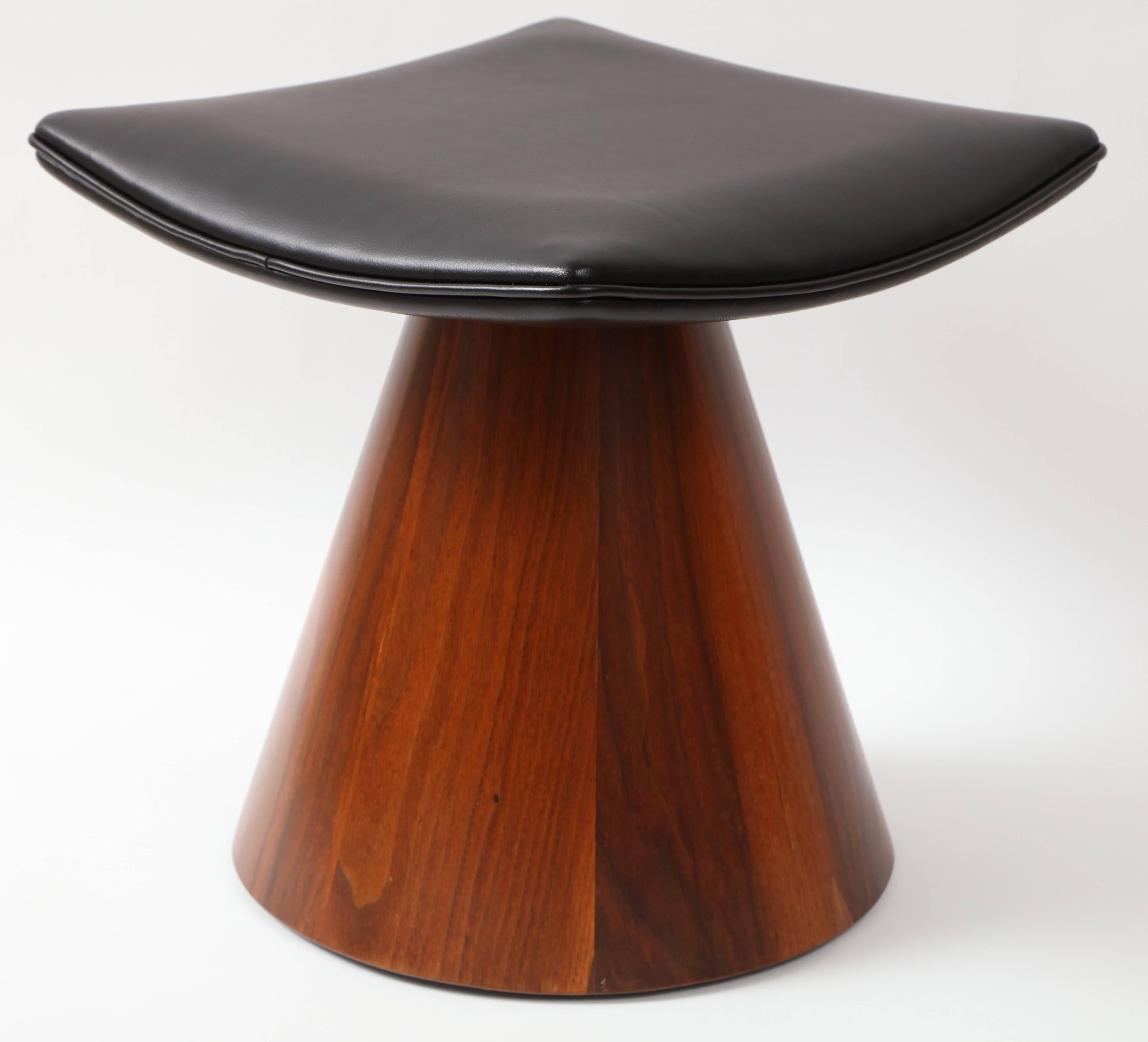 Veneer Pair of William Keyser Walnut and Leather Pedestal Stools, 1969