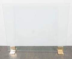 Pantalla modernista a medida de latón pulido y cristal templado de High Style Deco