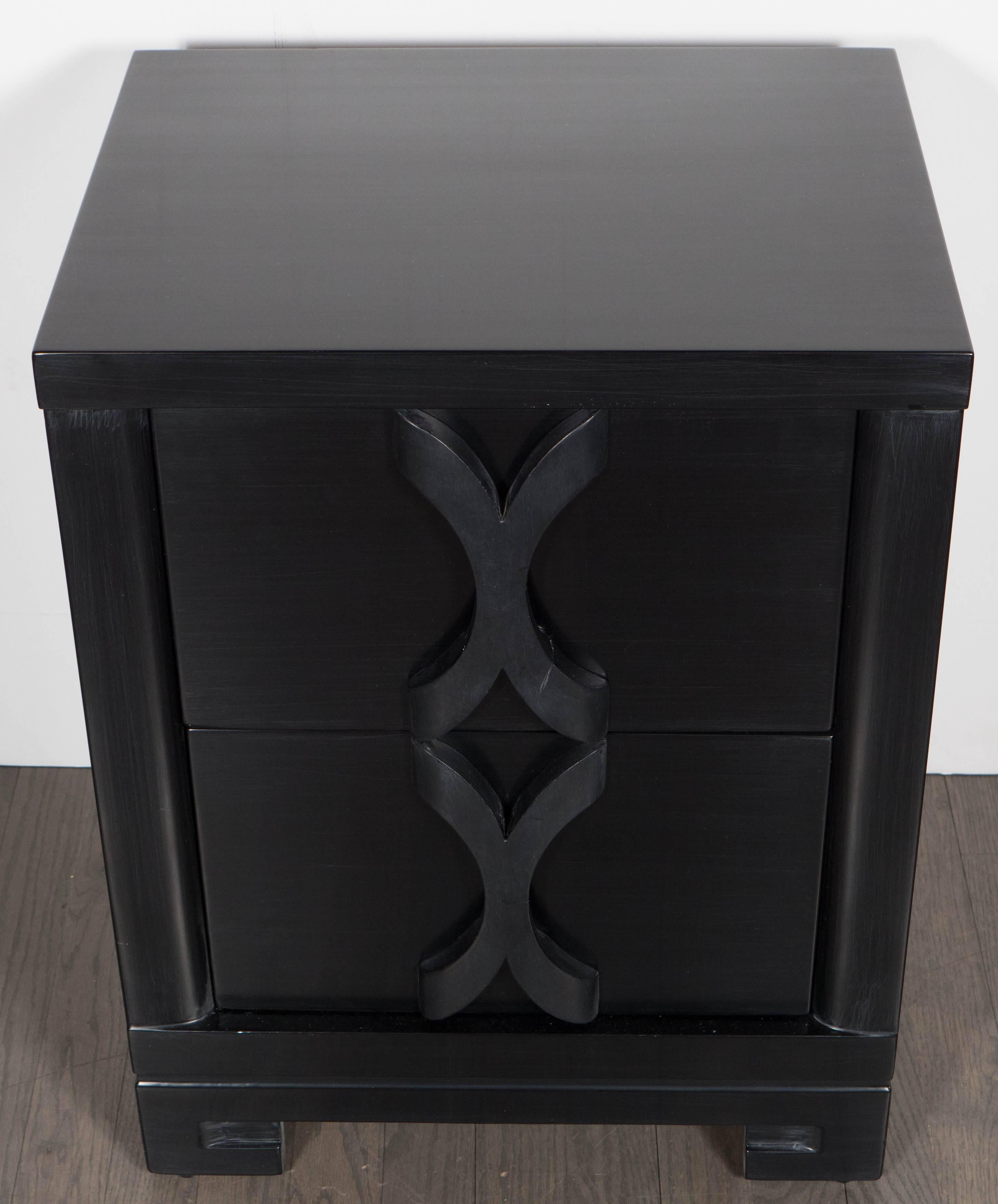 Mid-Century Modernist Nightstands in Ebonized Walnut with X-Shaped Pulls In Excellent Condition In New York, NY
