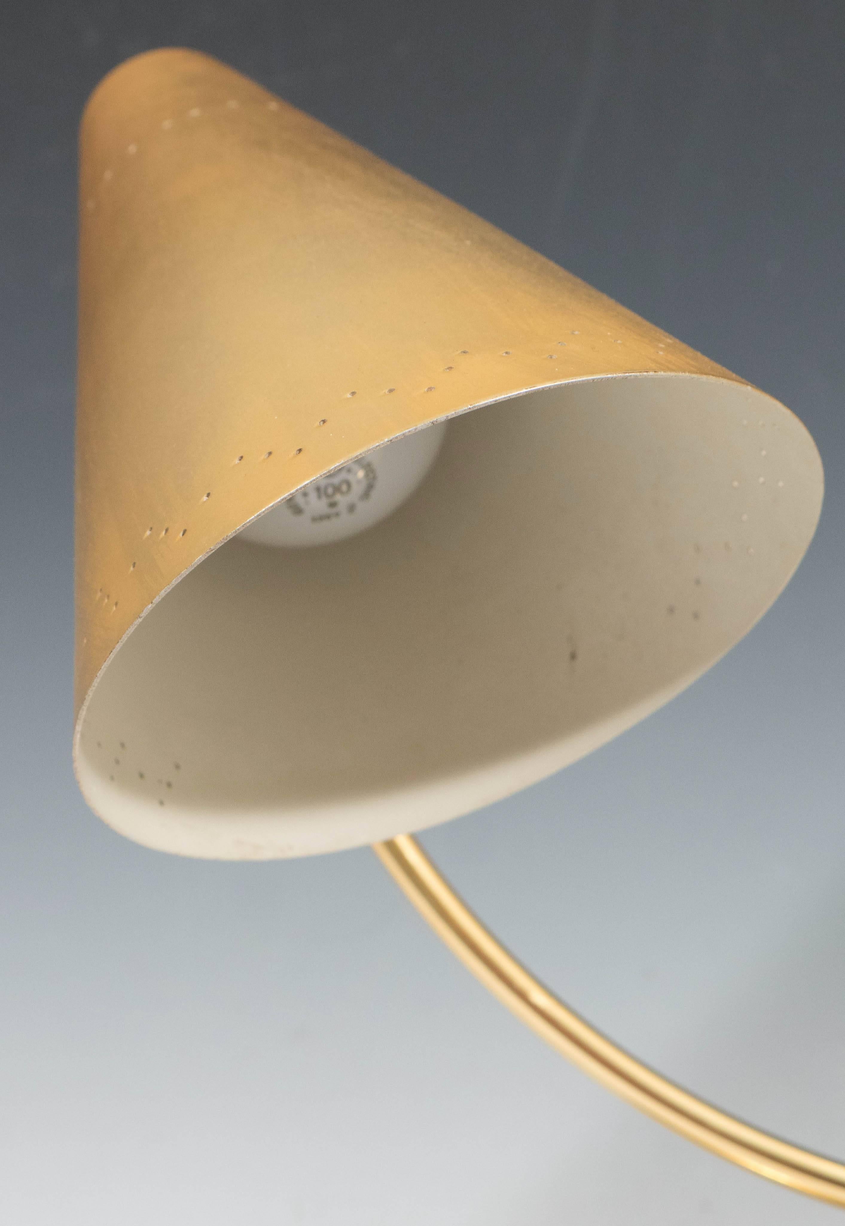 20th Century Mid-Century Modernist Two-Light Desk Lamp in Brass
