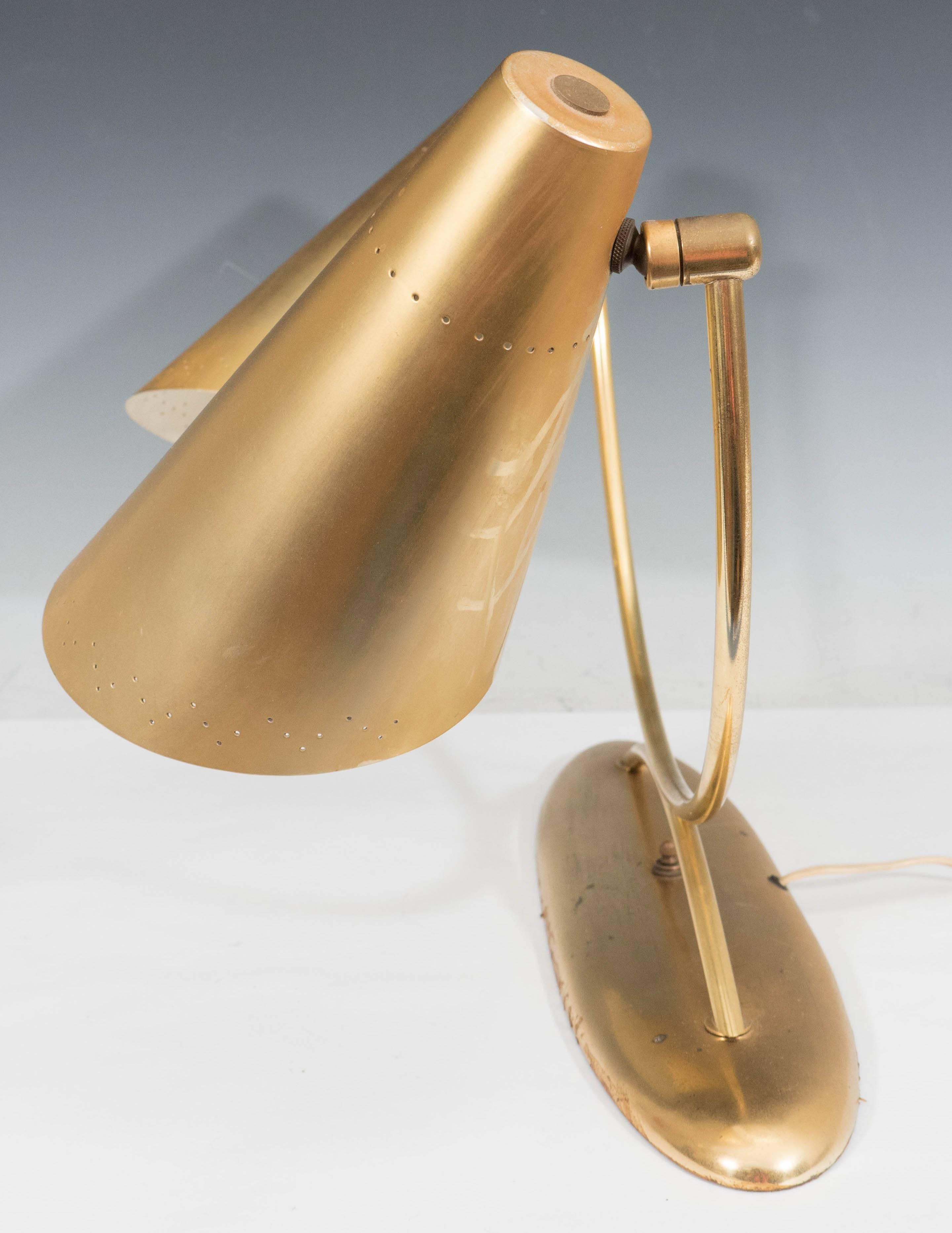 Mid-Century Modernist Two-Light Desk Lamp in Brass 3