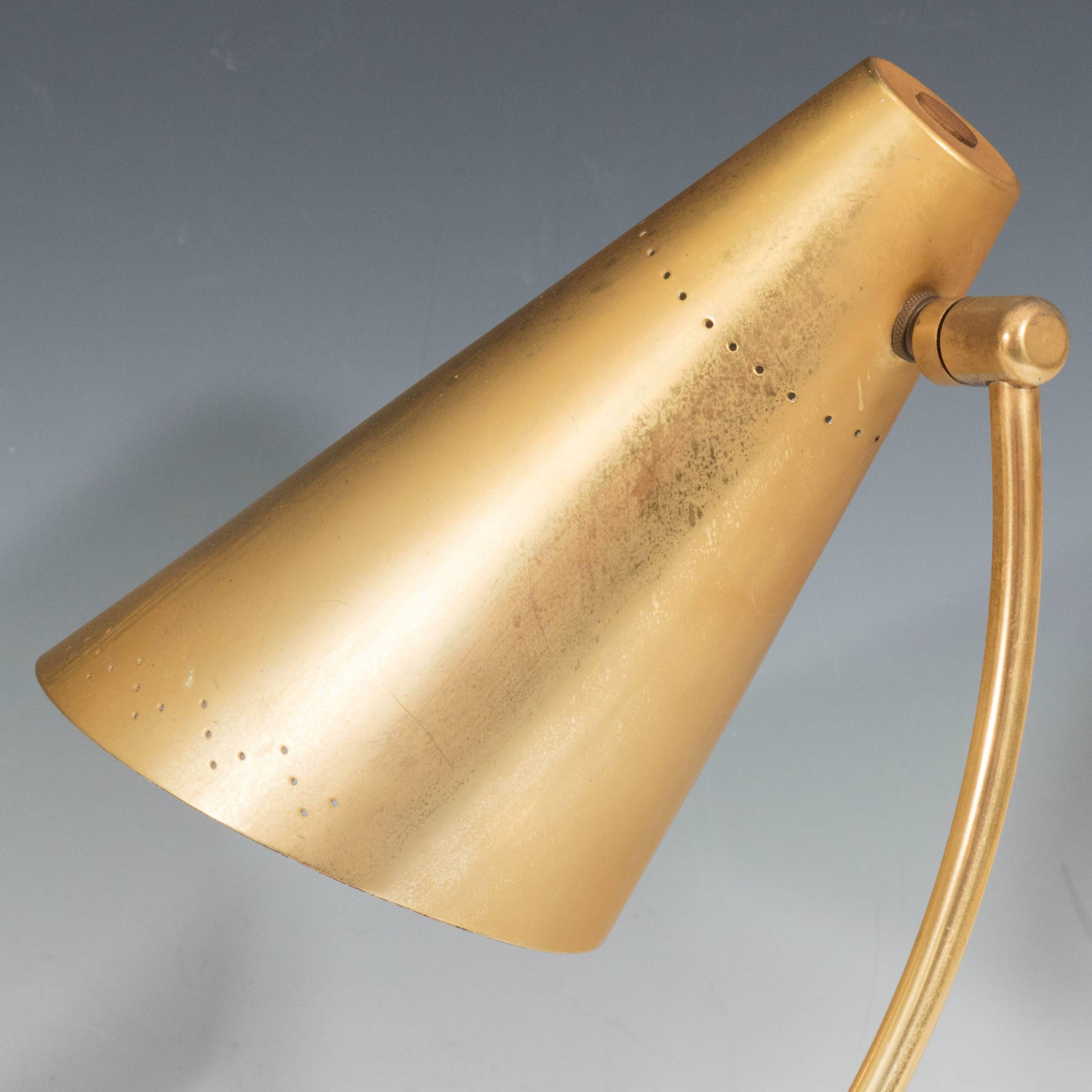 Mid-Century Modernist Two-Light Desk Lamp in Brass 6